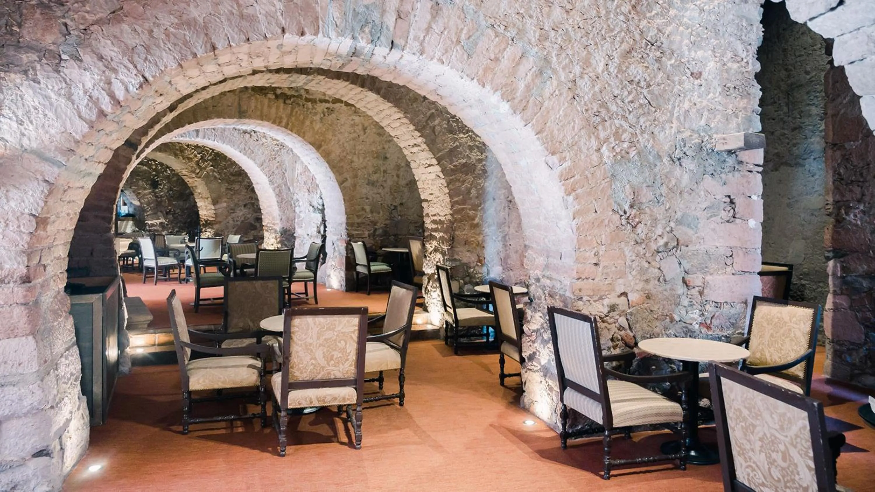 Lounge or bar in Quinta Real Zacatecas