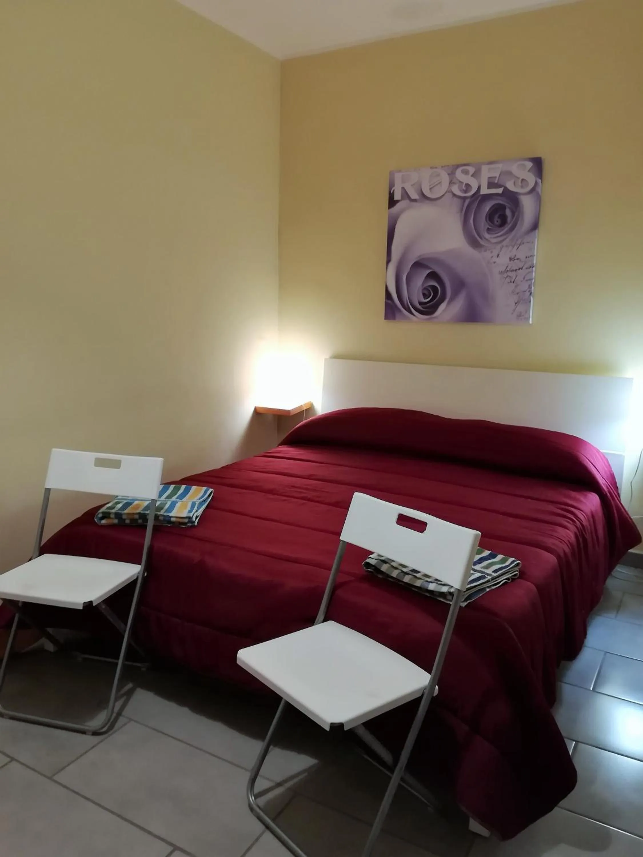 Double Room with Shared Bathroom in Bed and fly Aeroporto Catania reception