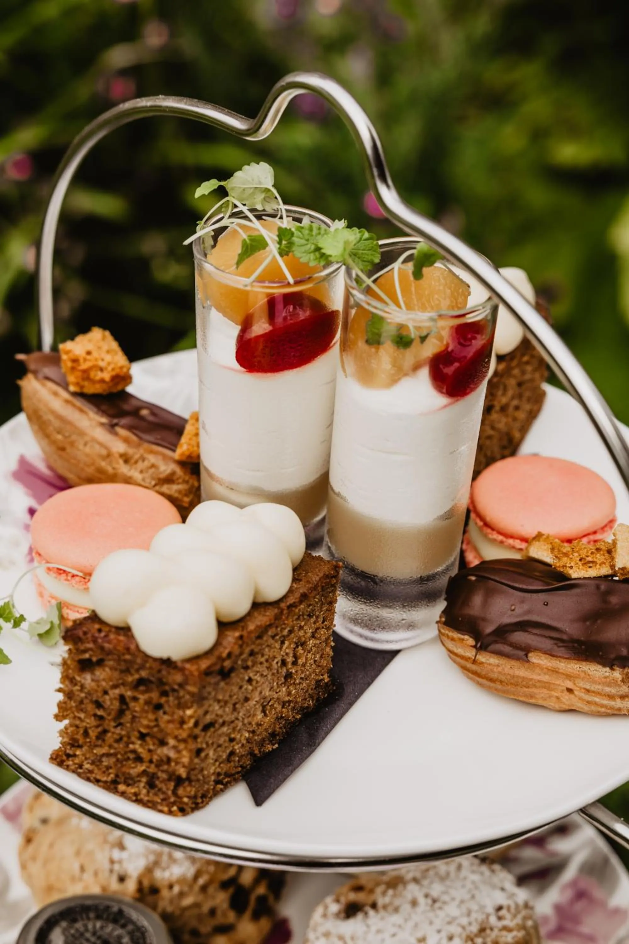 Food in Mallyan Spout Hotel