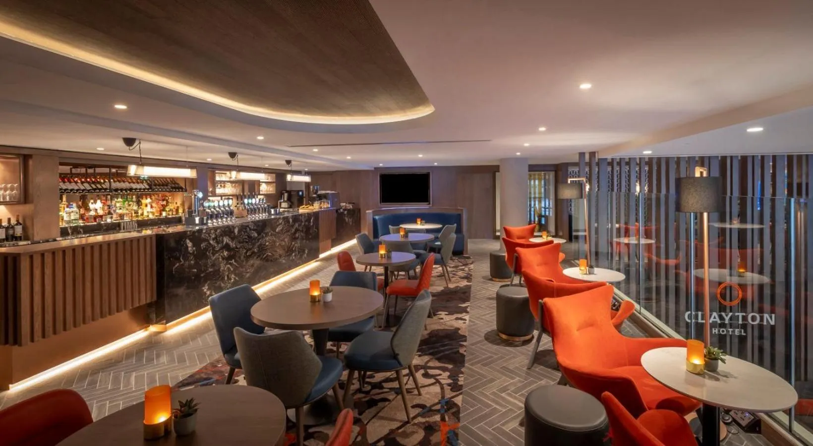 Restaurant/places to eat in Clayton Hotel Cardiff Lane