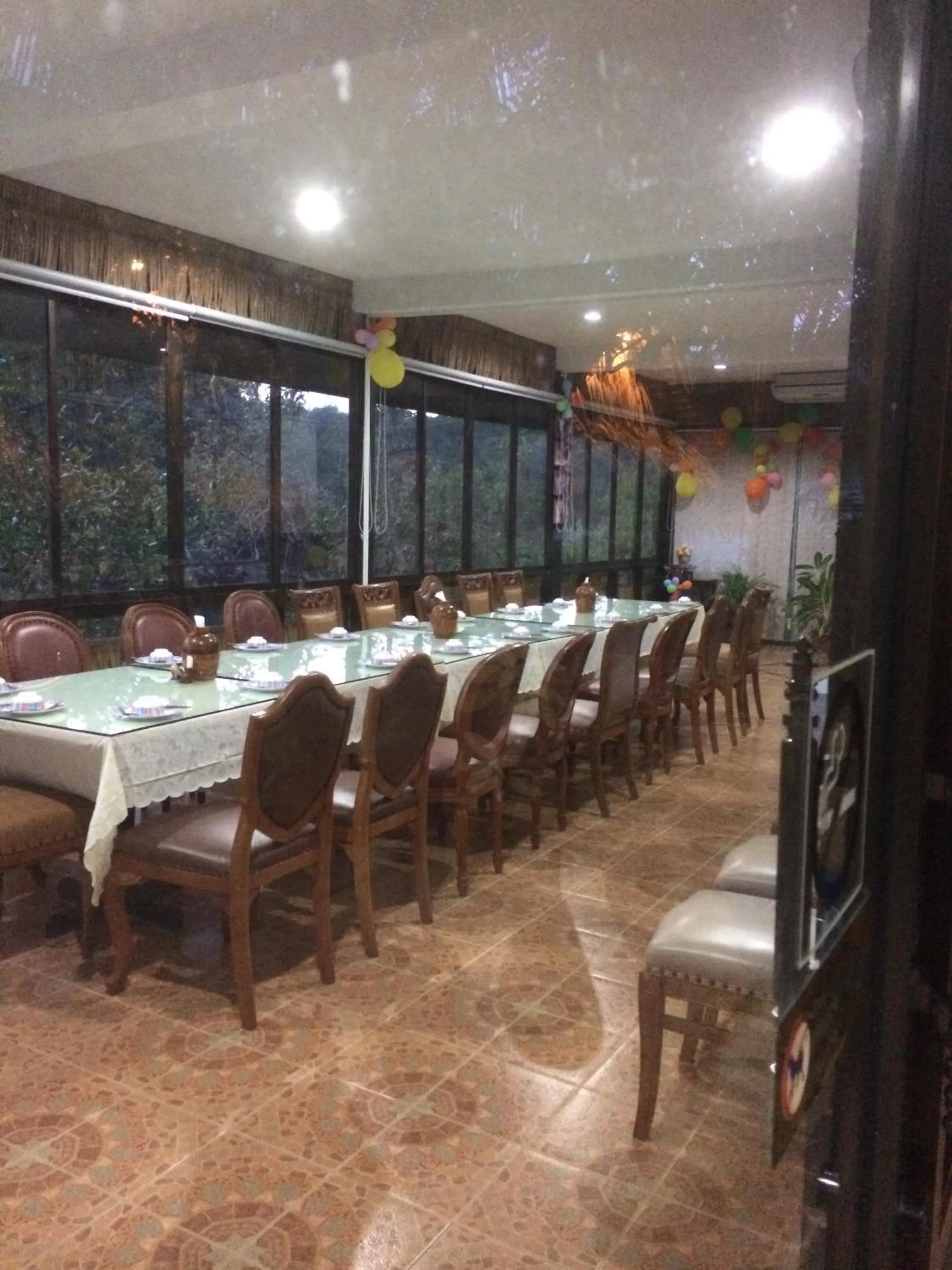 Restaurant/places to eat in Chaiyo Resort