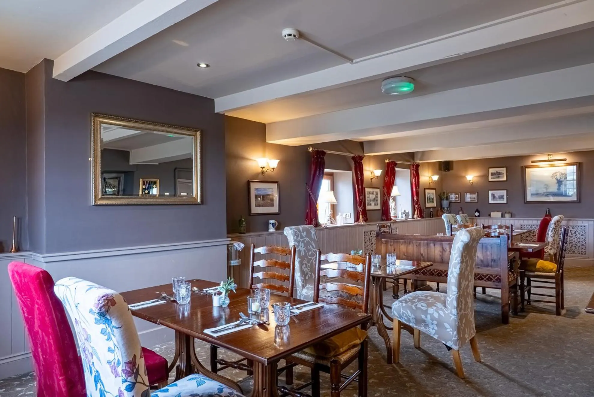 Restaurant/places to eat in The Dog and Partridge