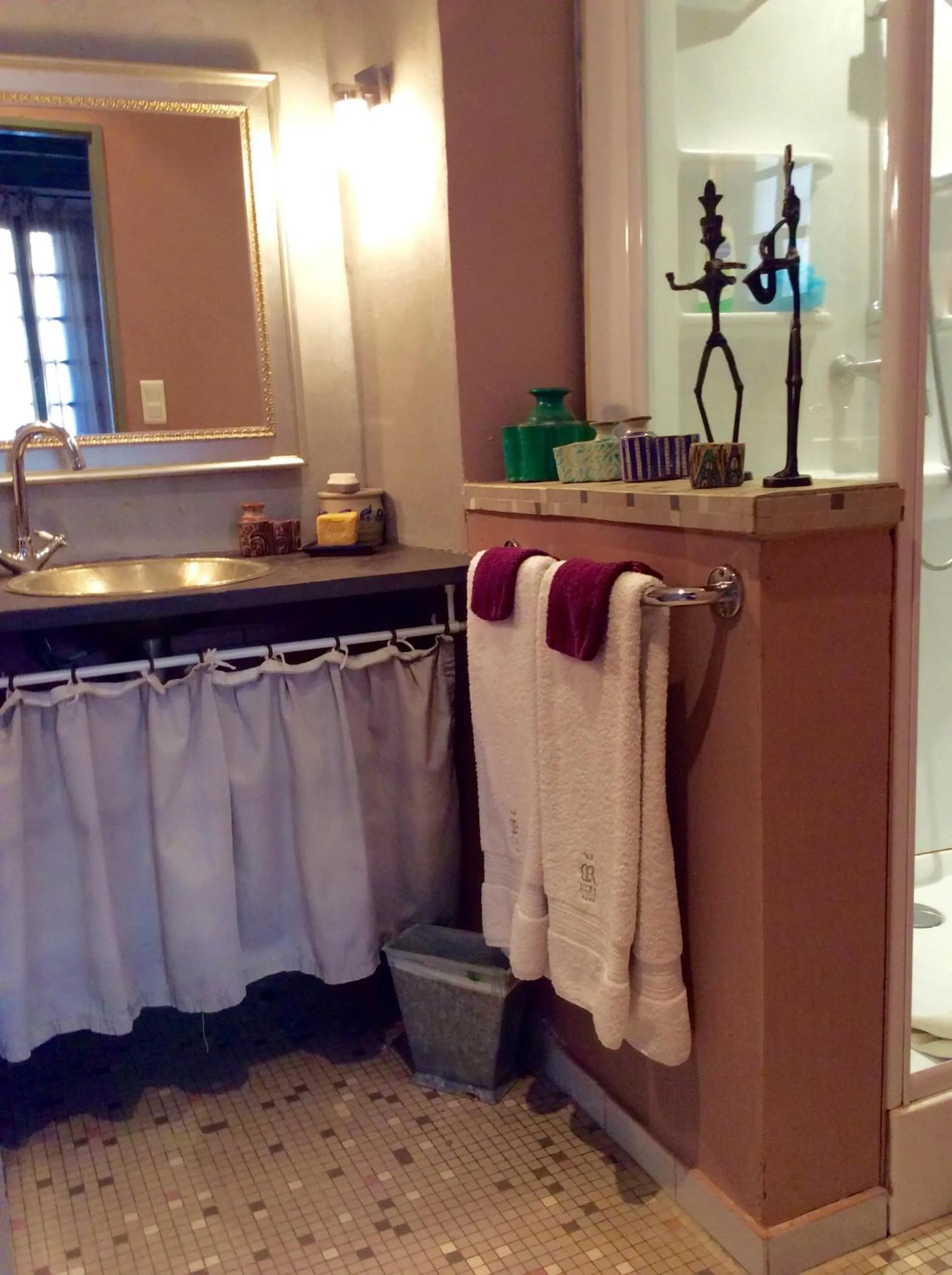 Other in Nid d'Artiste