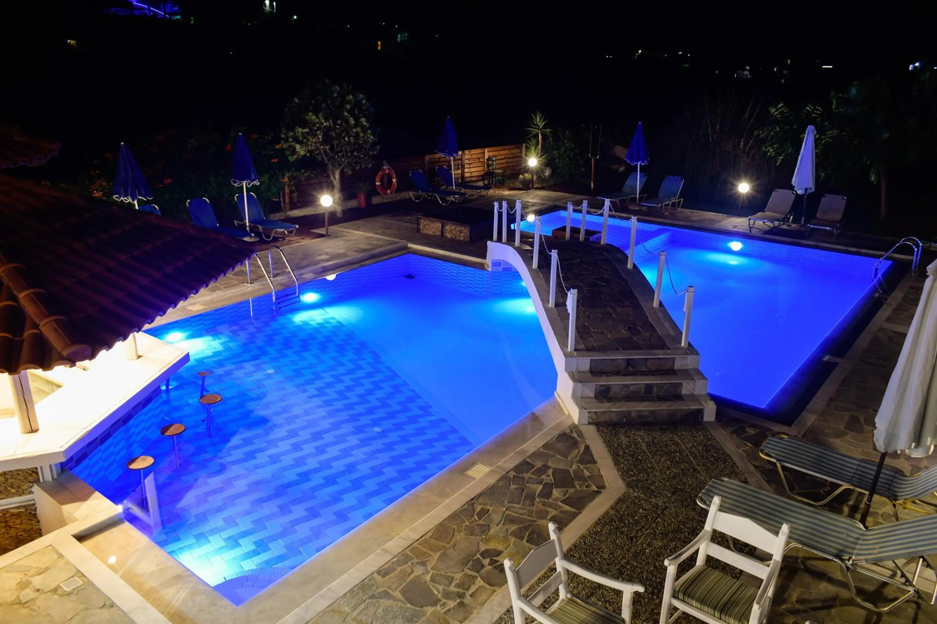 Swimming pool in Dias