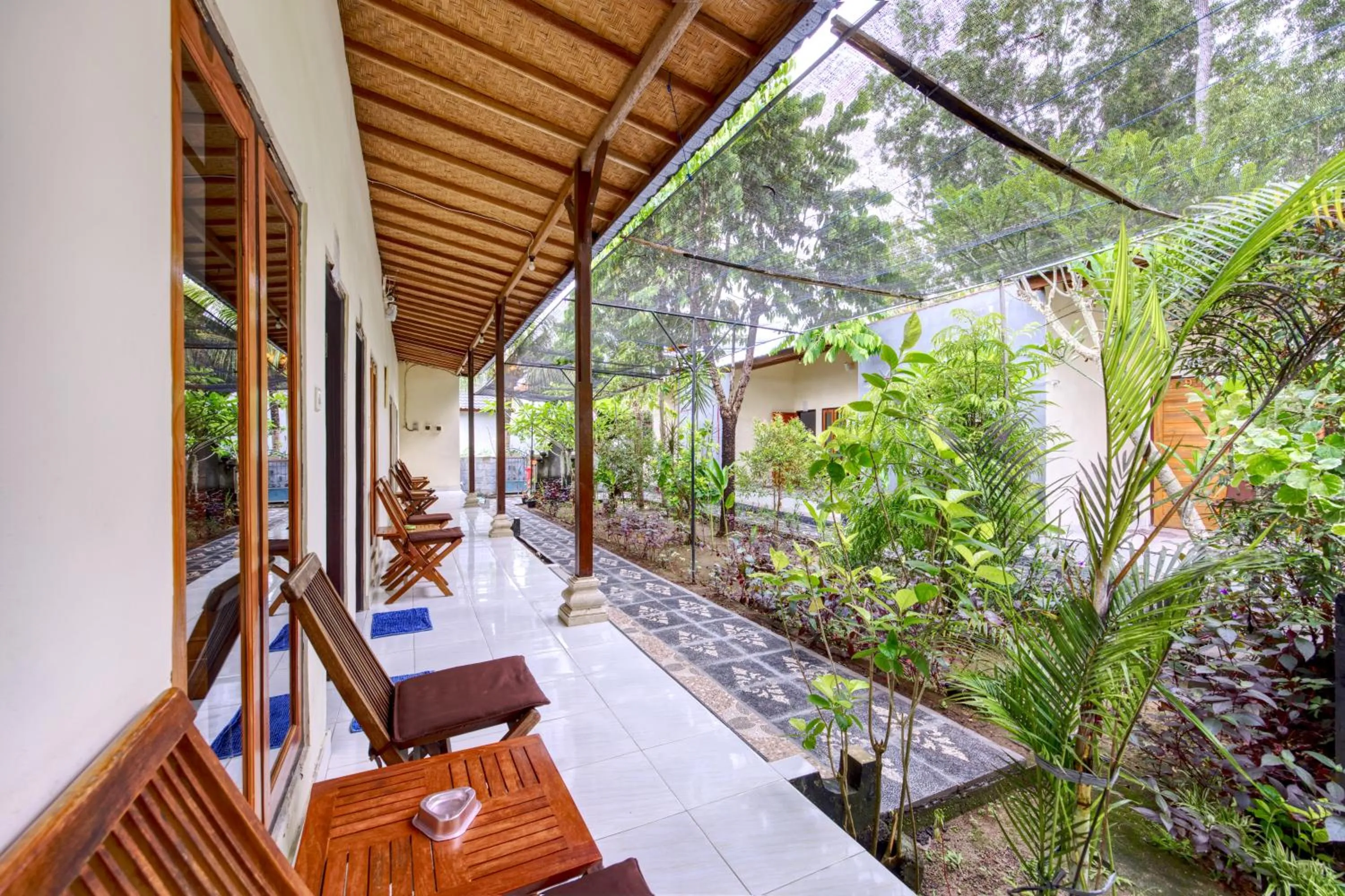 Property building in Ari La Casa