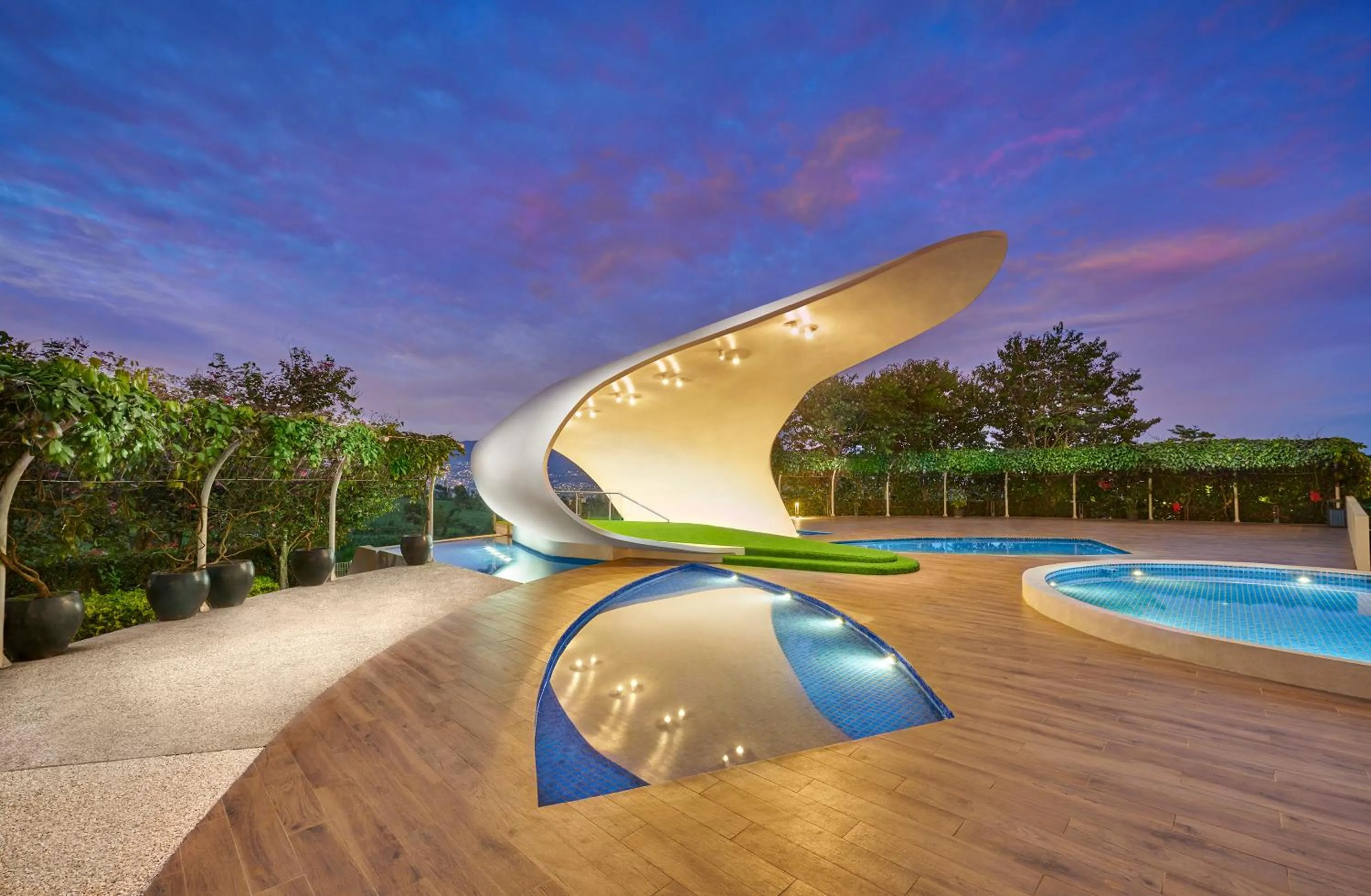 Golden Tulip Holland Resort Batu