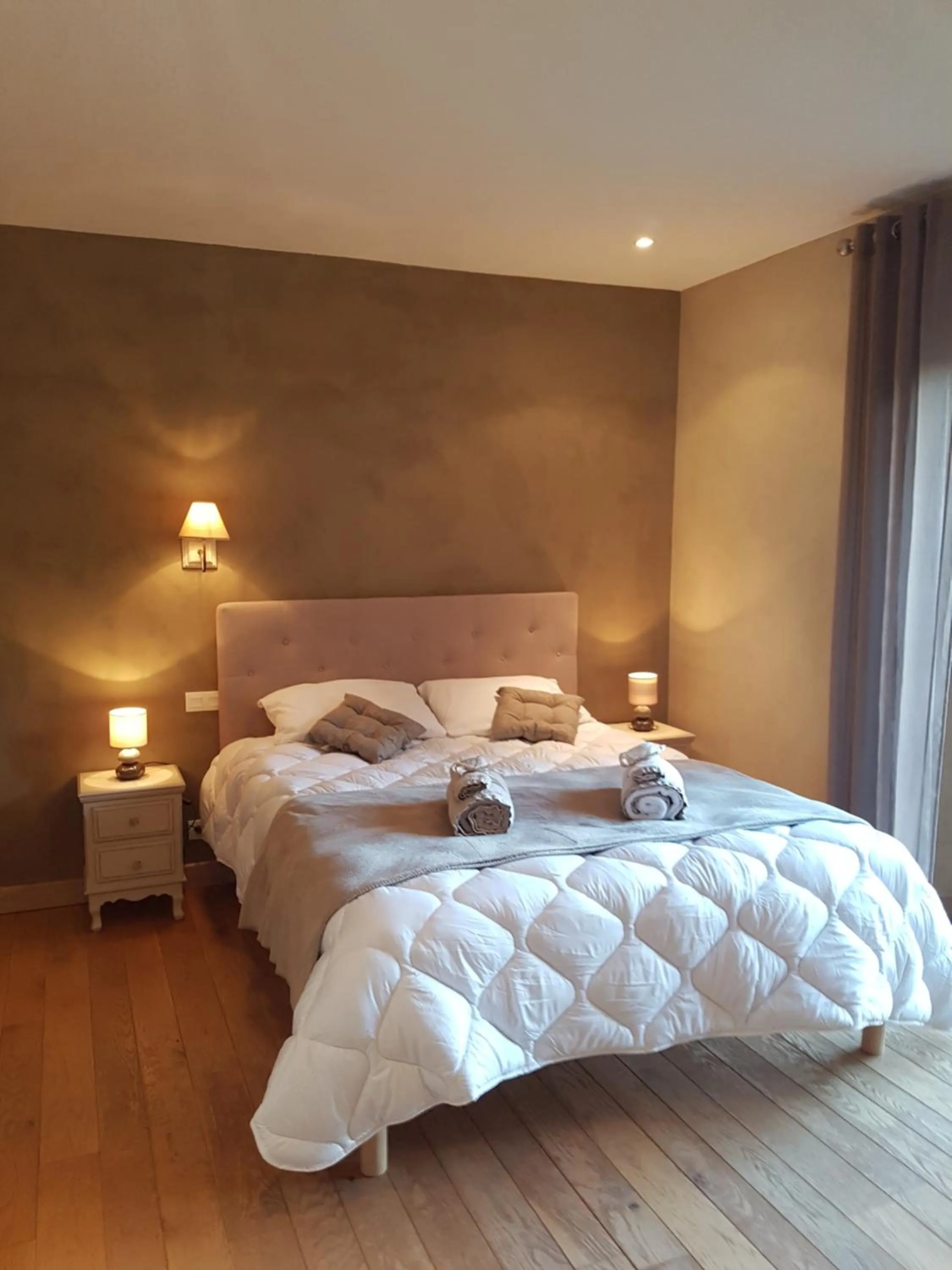 Bedroom, Bed in B&B Lou Mas