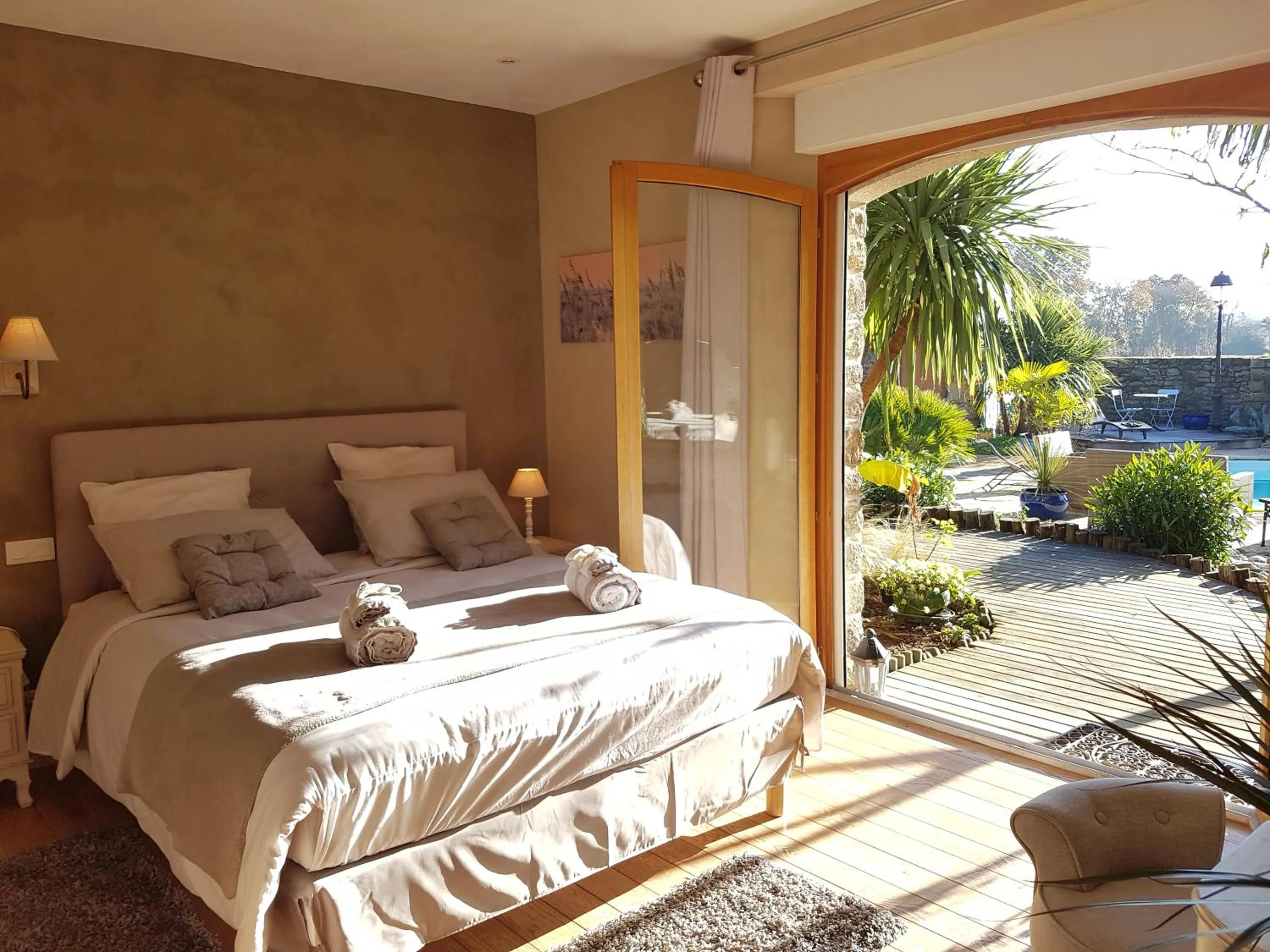 Photo of the whole room, Bed in B&B Lou Mas