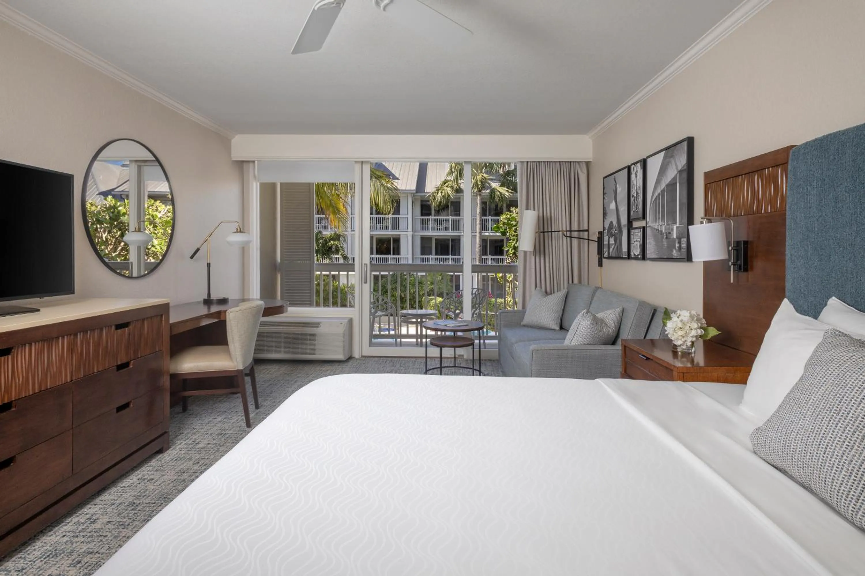 Bed in Opal Key Resort & Marina