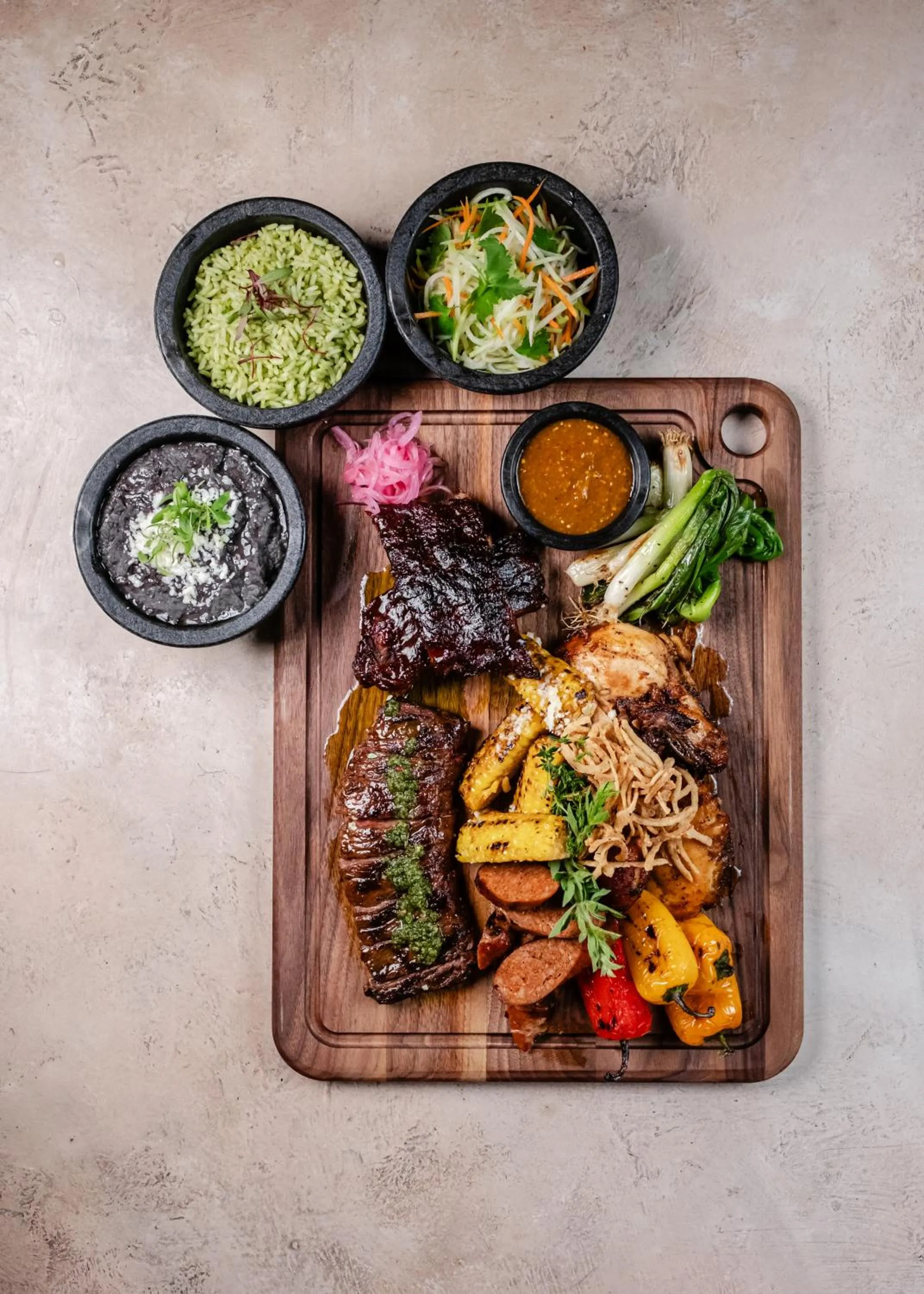 Restaurant/places to eat in Opal Key Resort & Marina