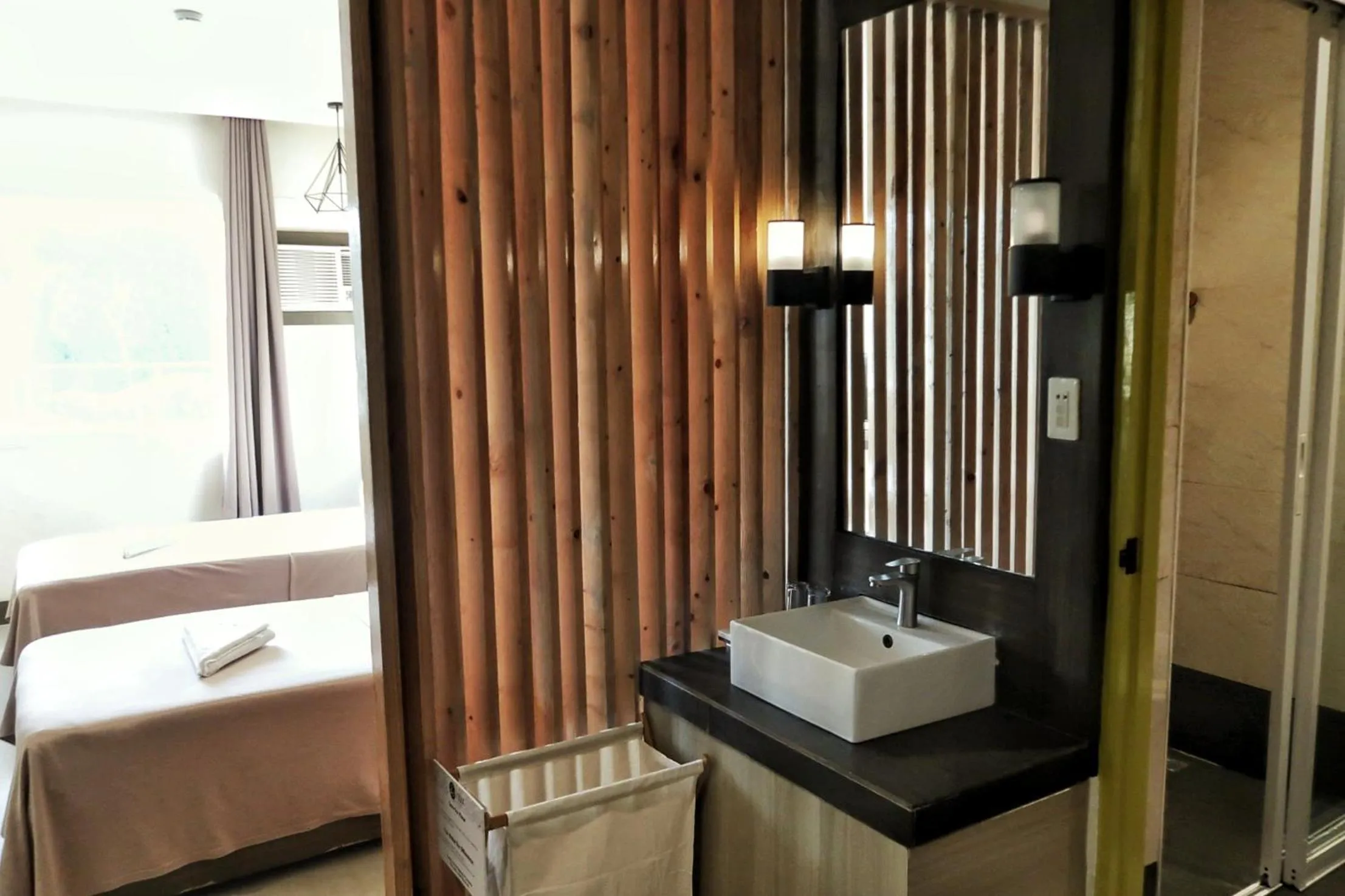 Photo of the whole room, Bed in LEUX Hotel Alona Panglao