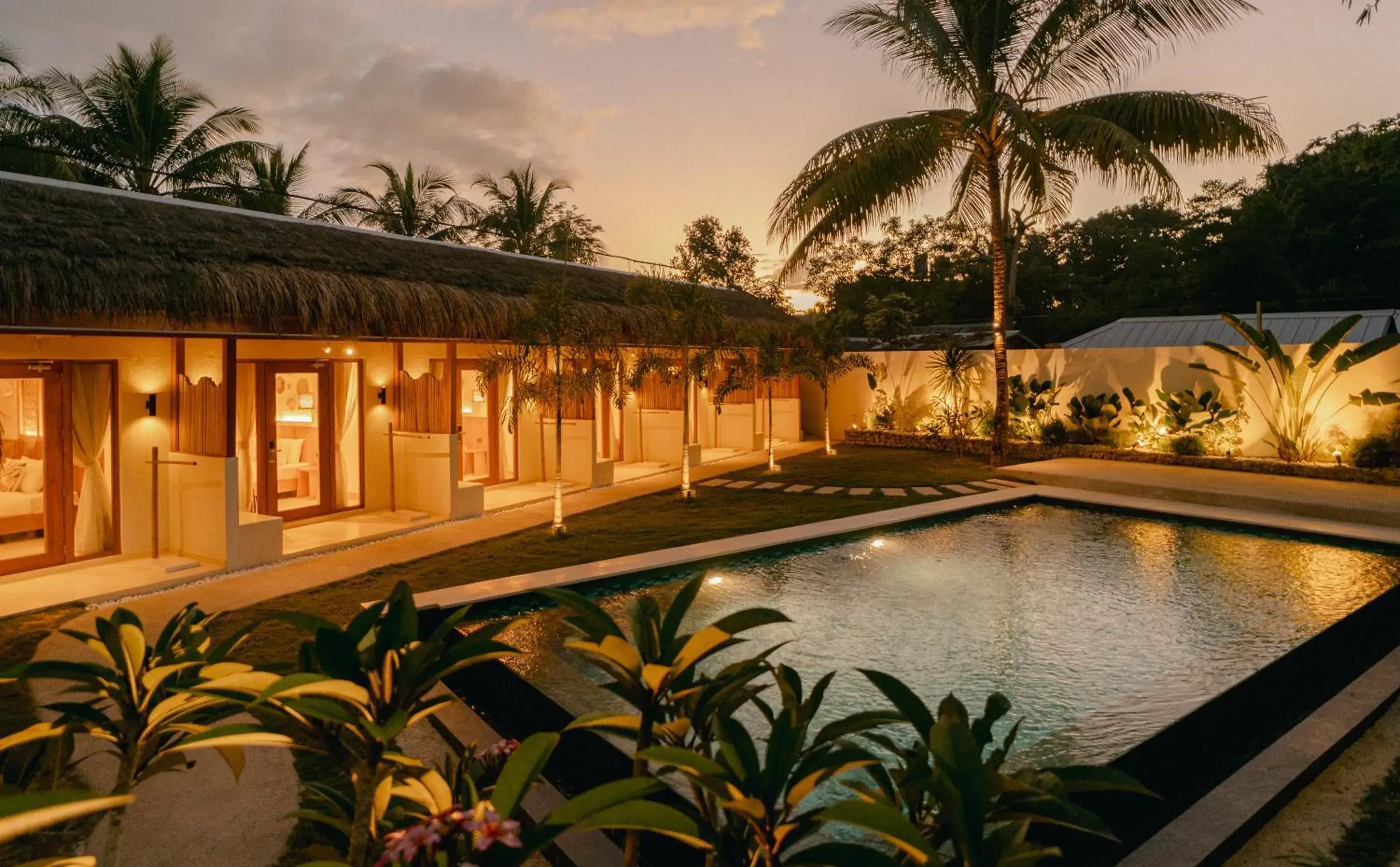 Twin Room with Pool View in LEUX Hotel Alona Panglao Twin Room with Pool View in LEUX Hotel Alona Panglao