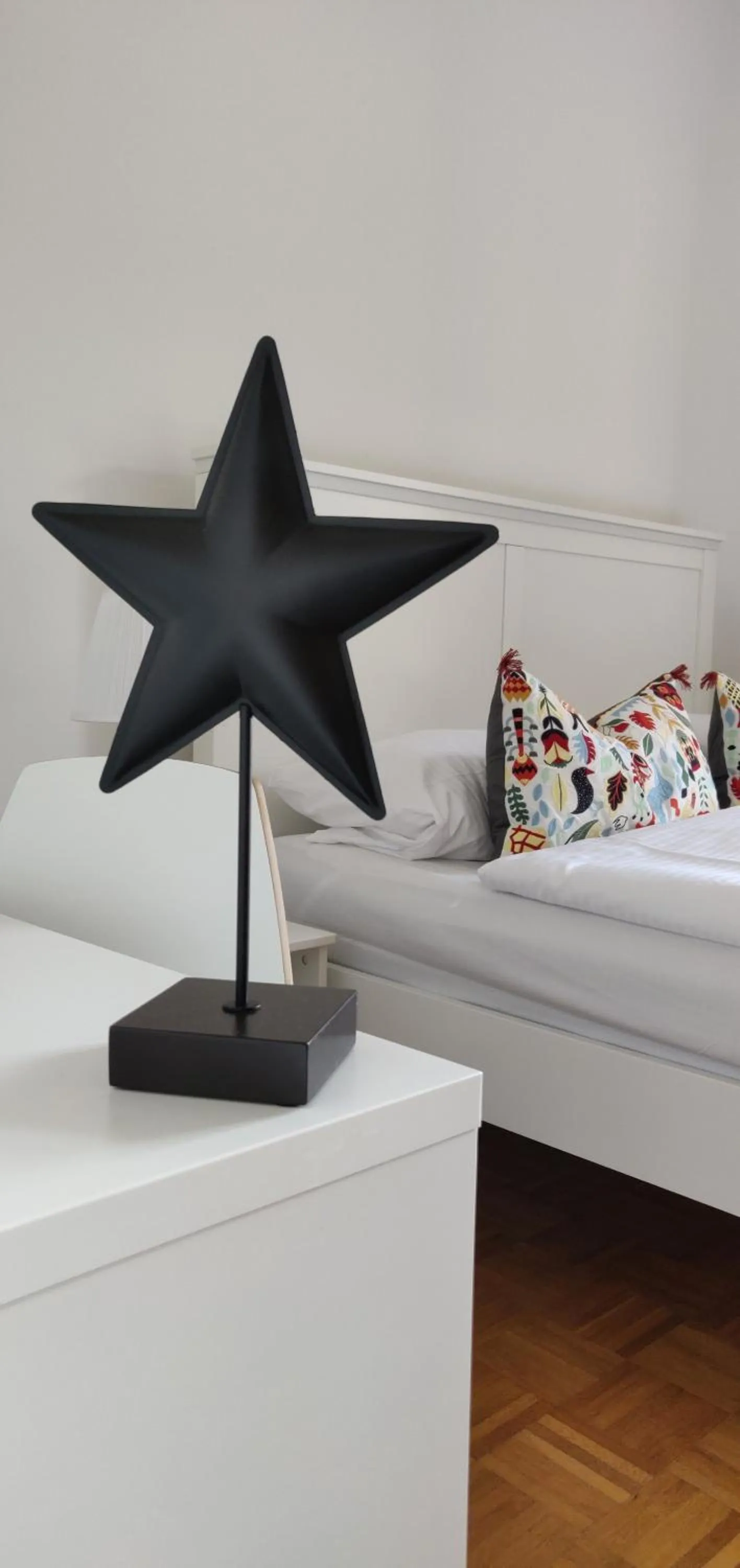 Bed in Gästehaus der Abtei Sayn