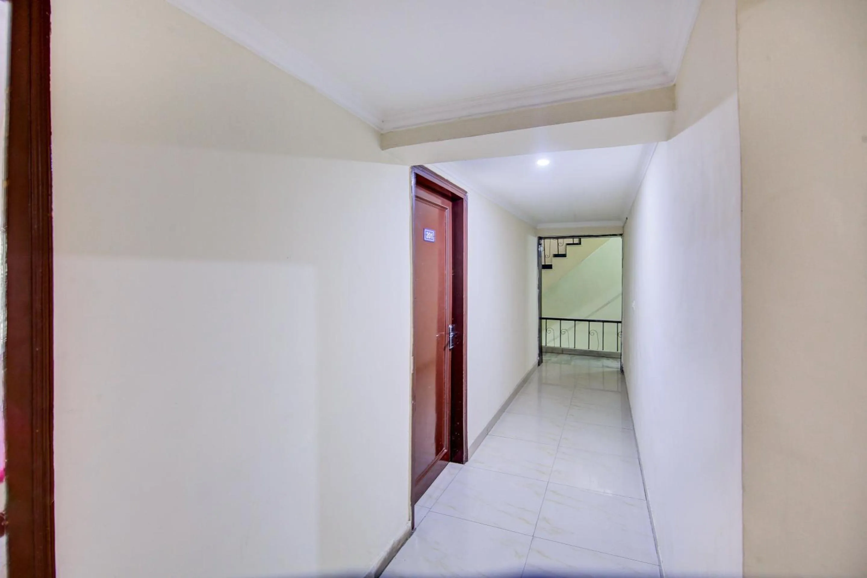 Lobby or reception in Hotel O Shiv Shakti Inn Near Kamal Cinema