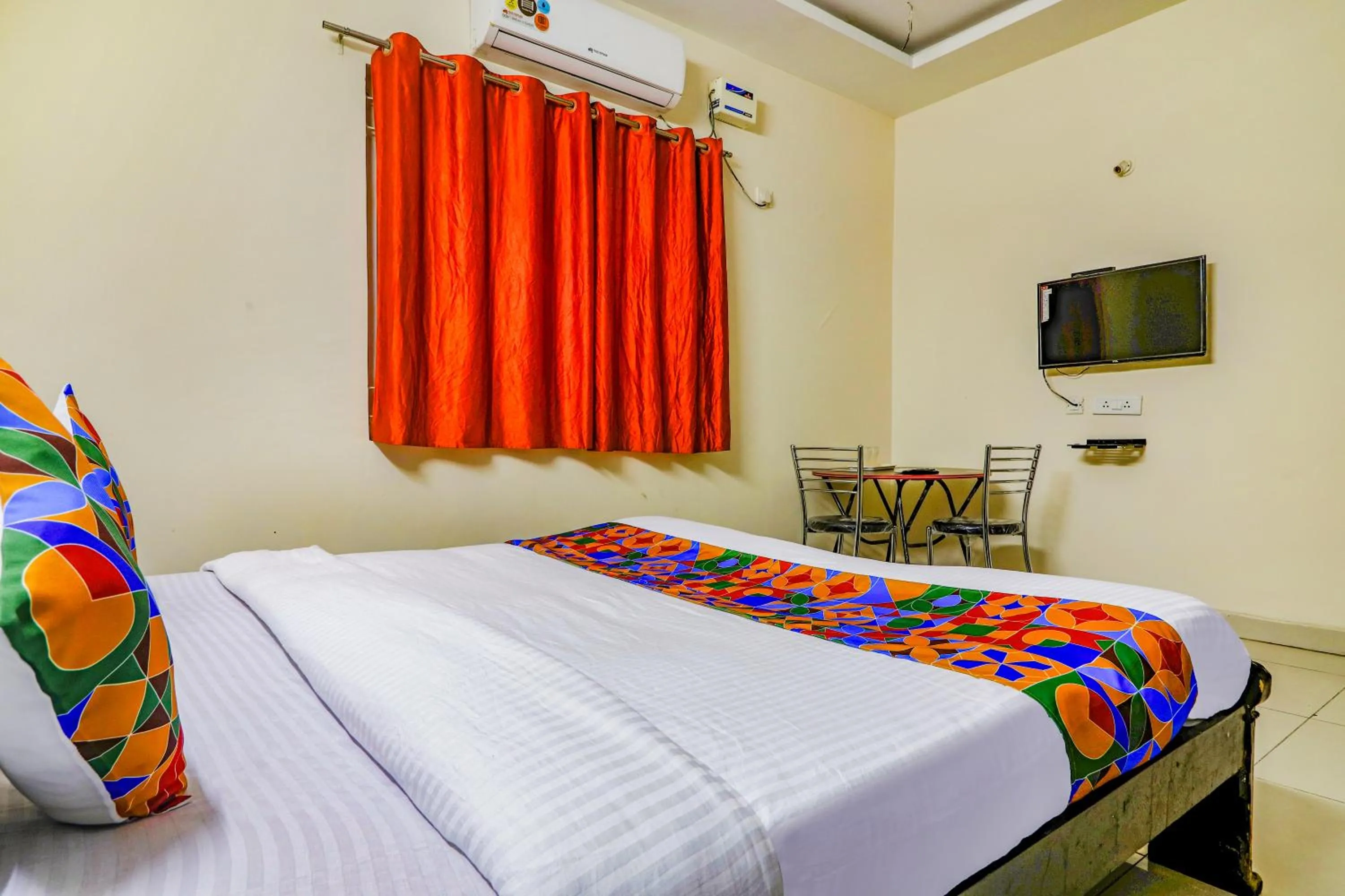 Bed in Via Direct Checkin - Nr Hitech City