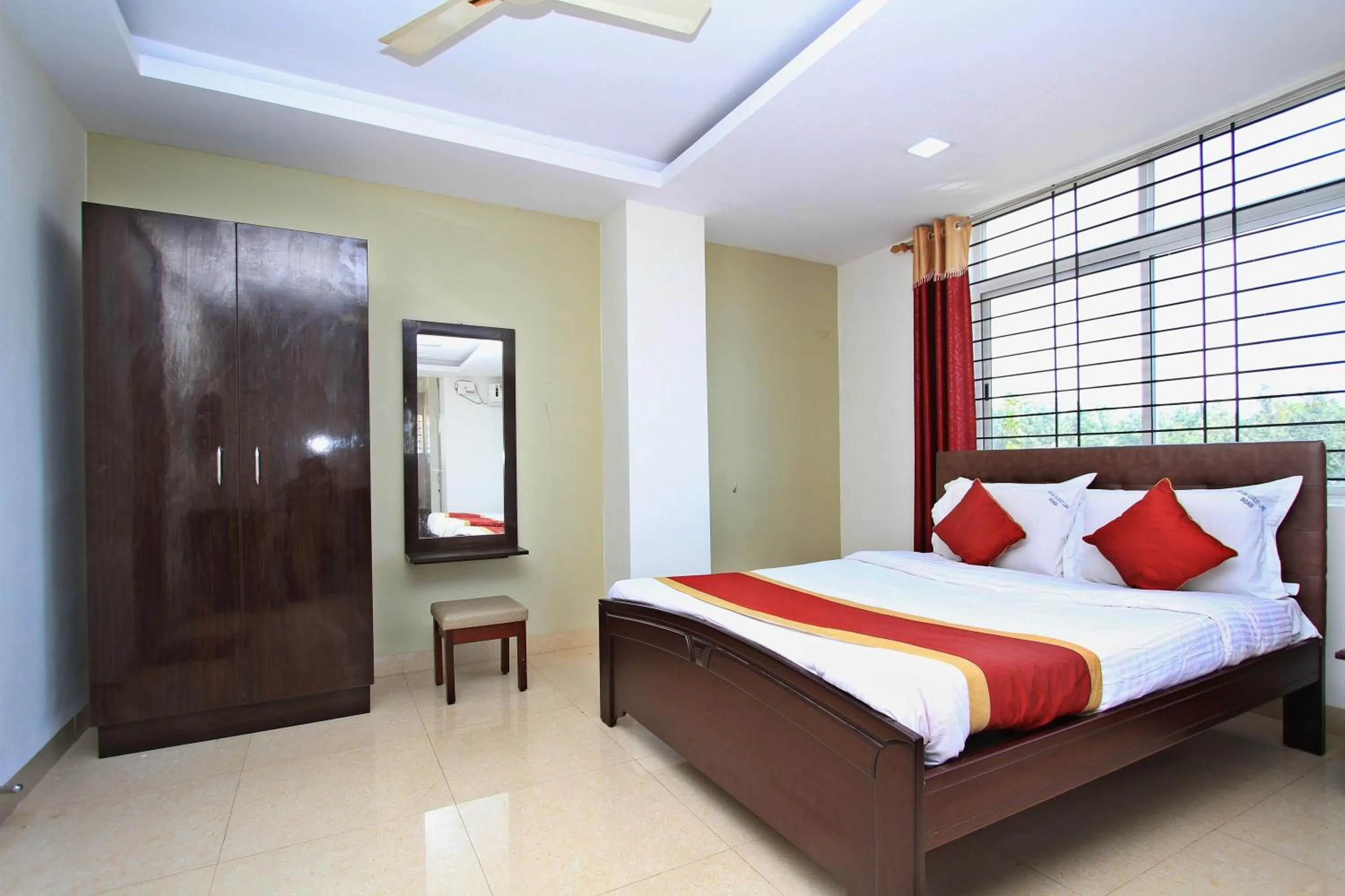 Bathroom, Bed in Hotel O Sri Sai Residency