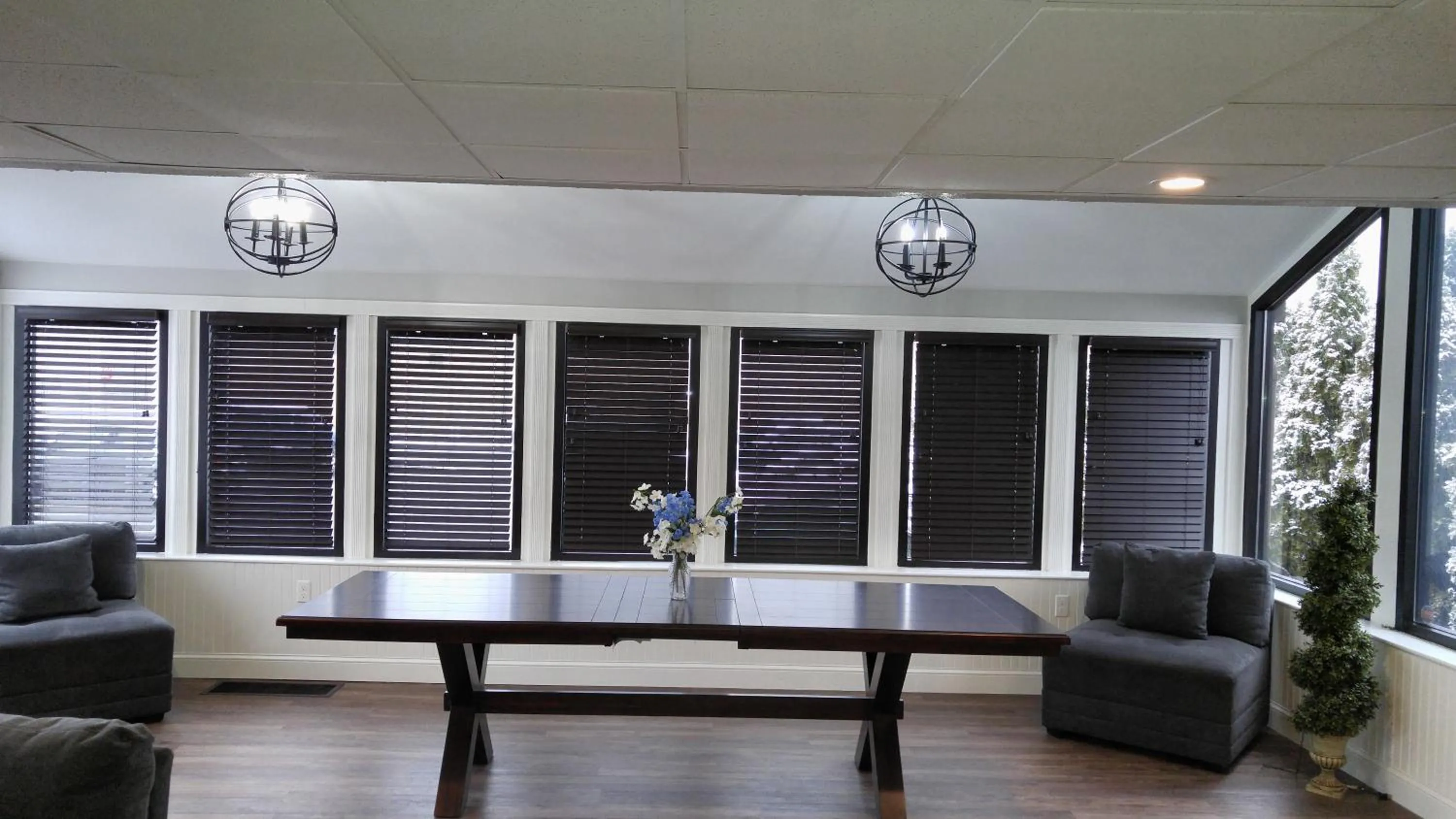 Living room in Lily's Lodge