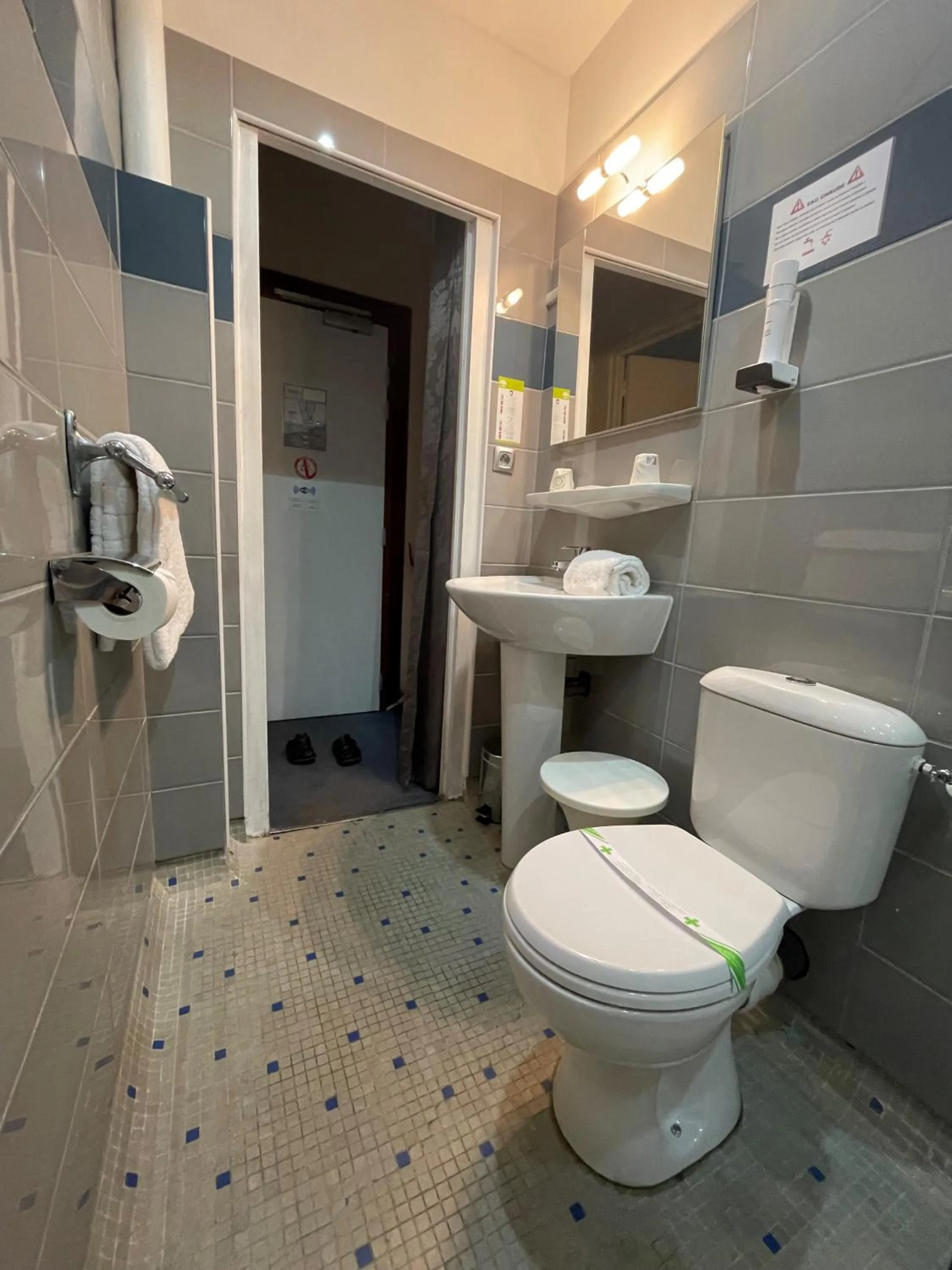 Property building in Hotel De France Perpignan Centre Ville