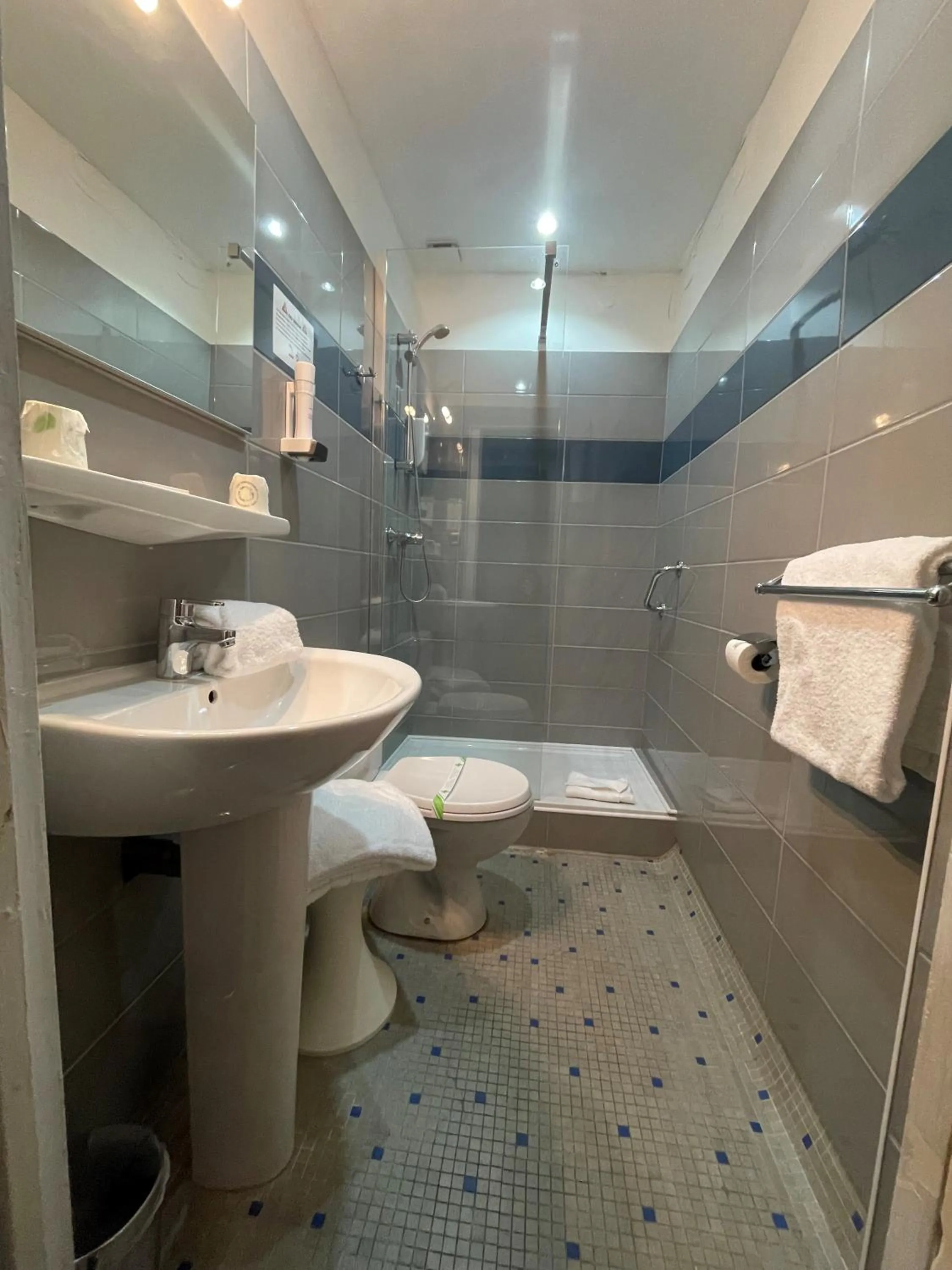 Property building in Hotel De France Perpignan Centre Ville