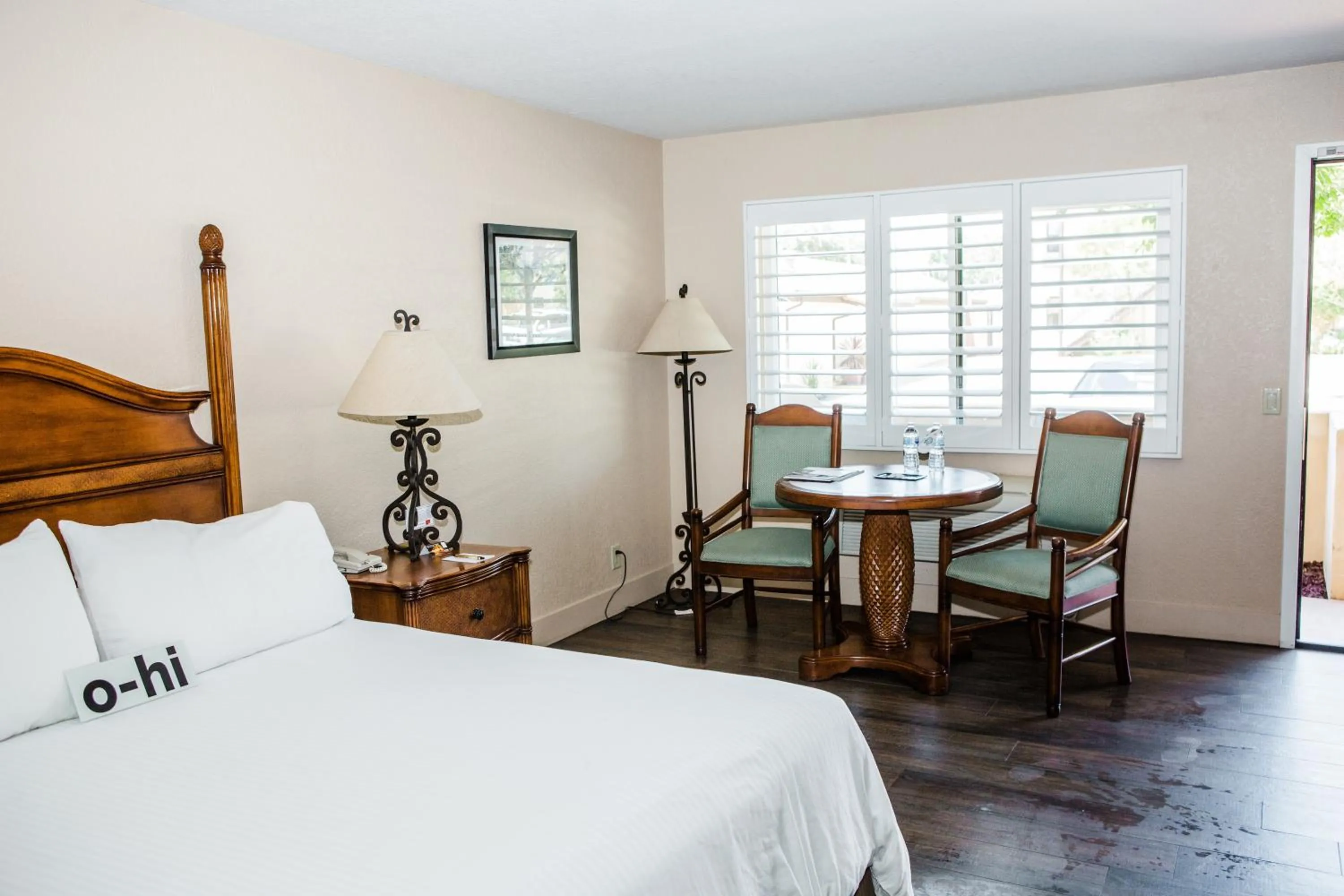 Bedroom, Bed in Casa Ojai Inn