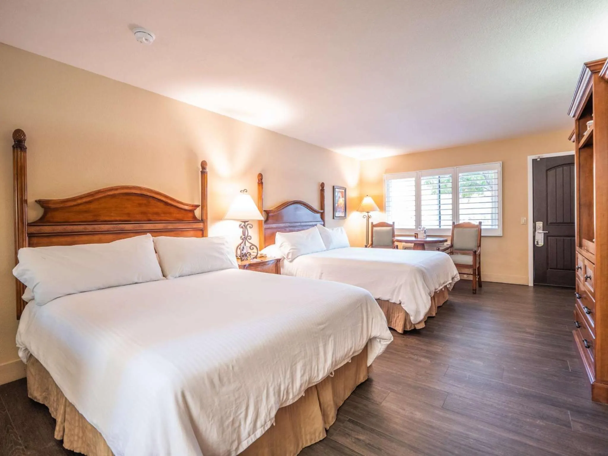 Photo of the whole room, Bed in Casa Ojai Inn