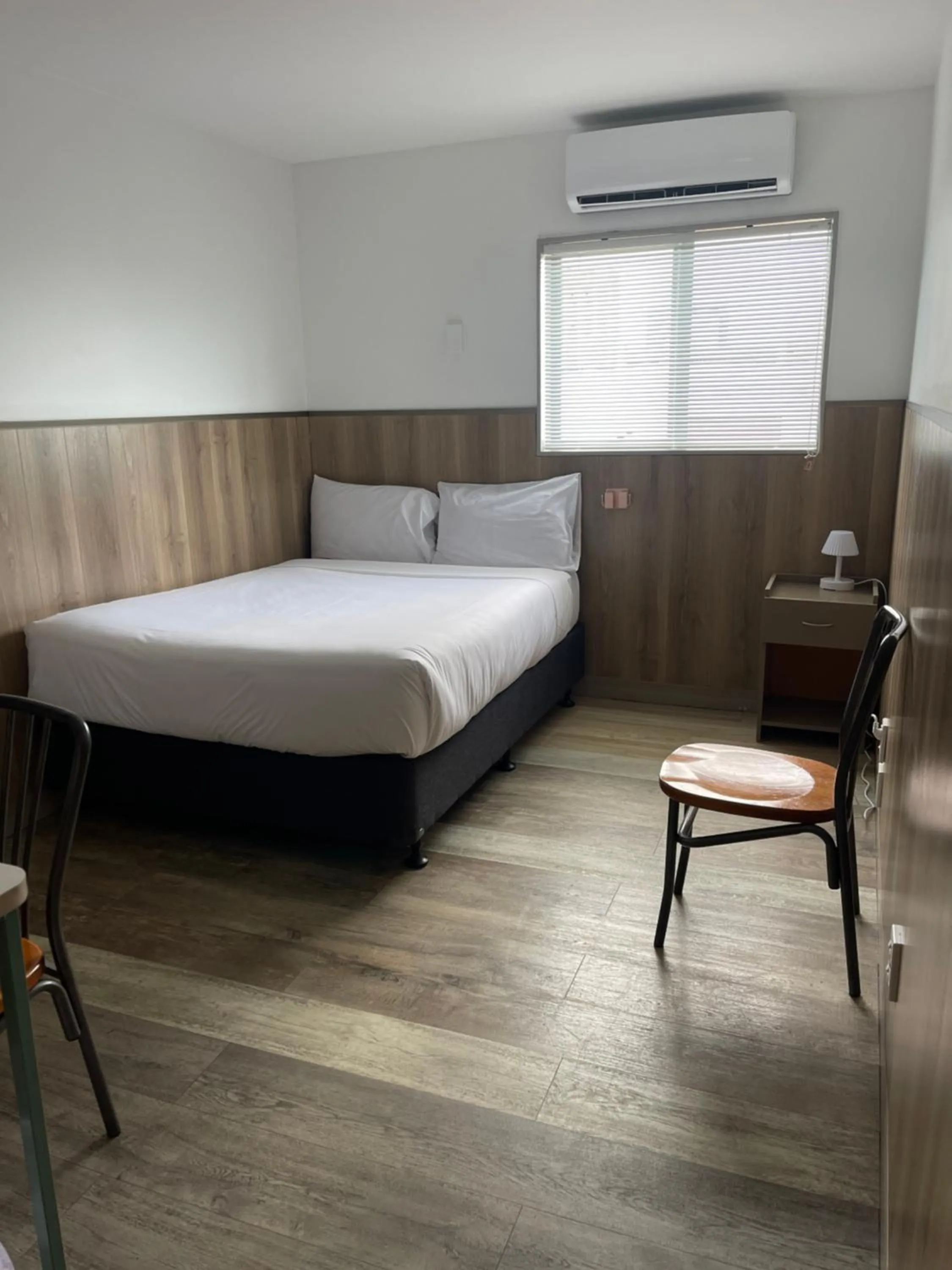 Bed in Conway Motel Manukau