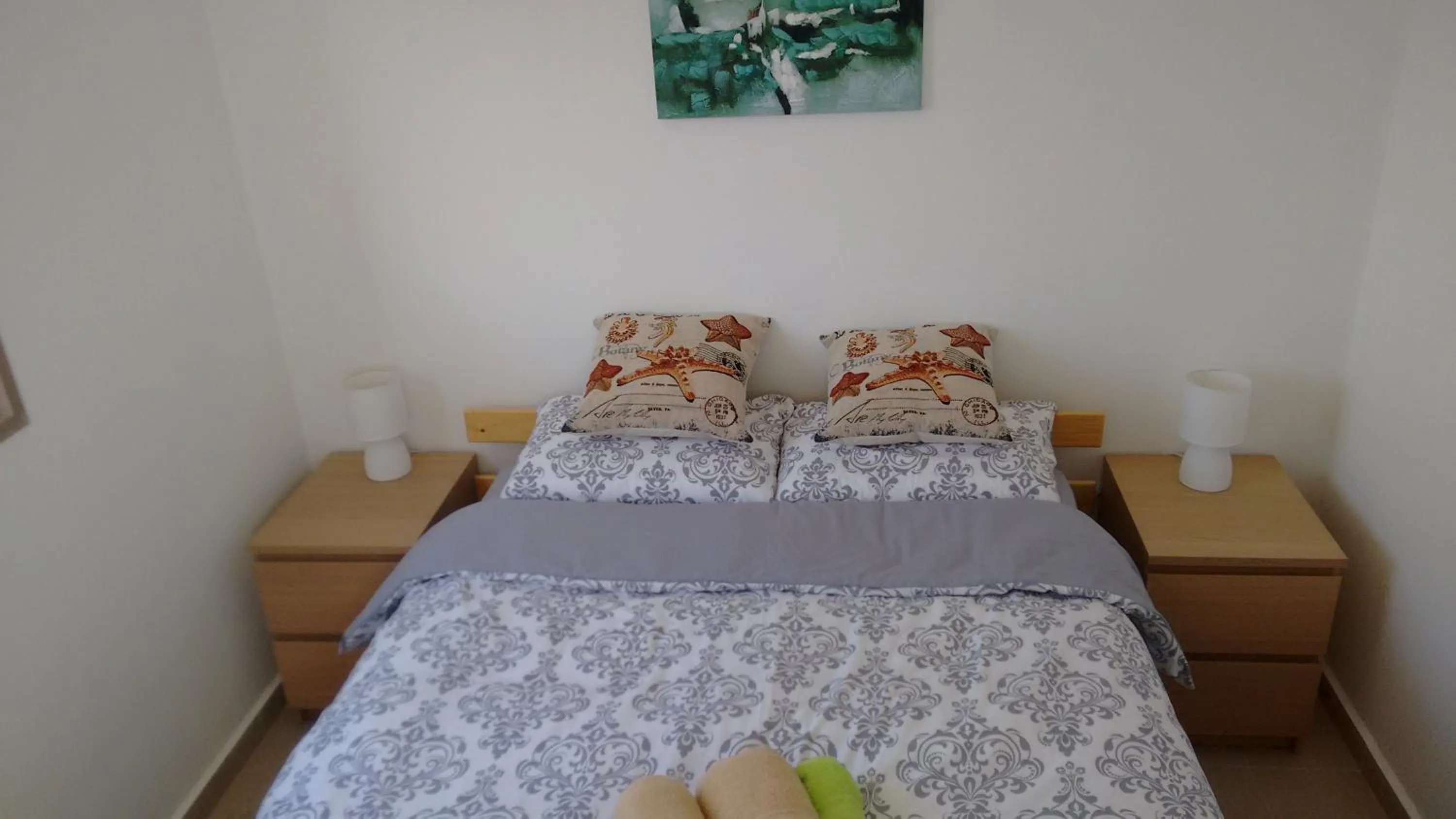 Bed in Shoshanat Hamidbar