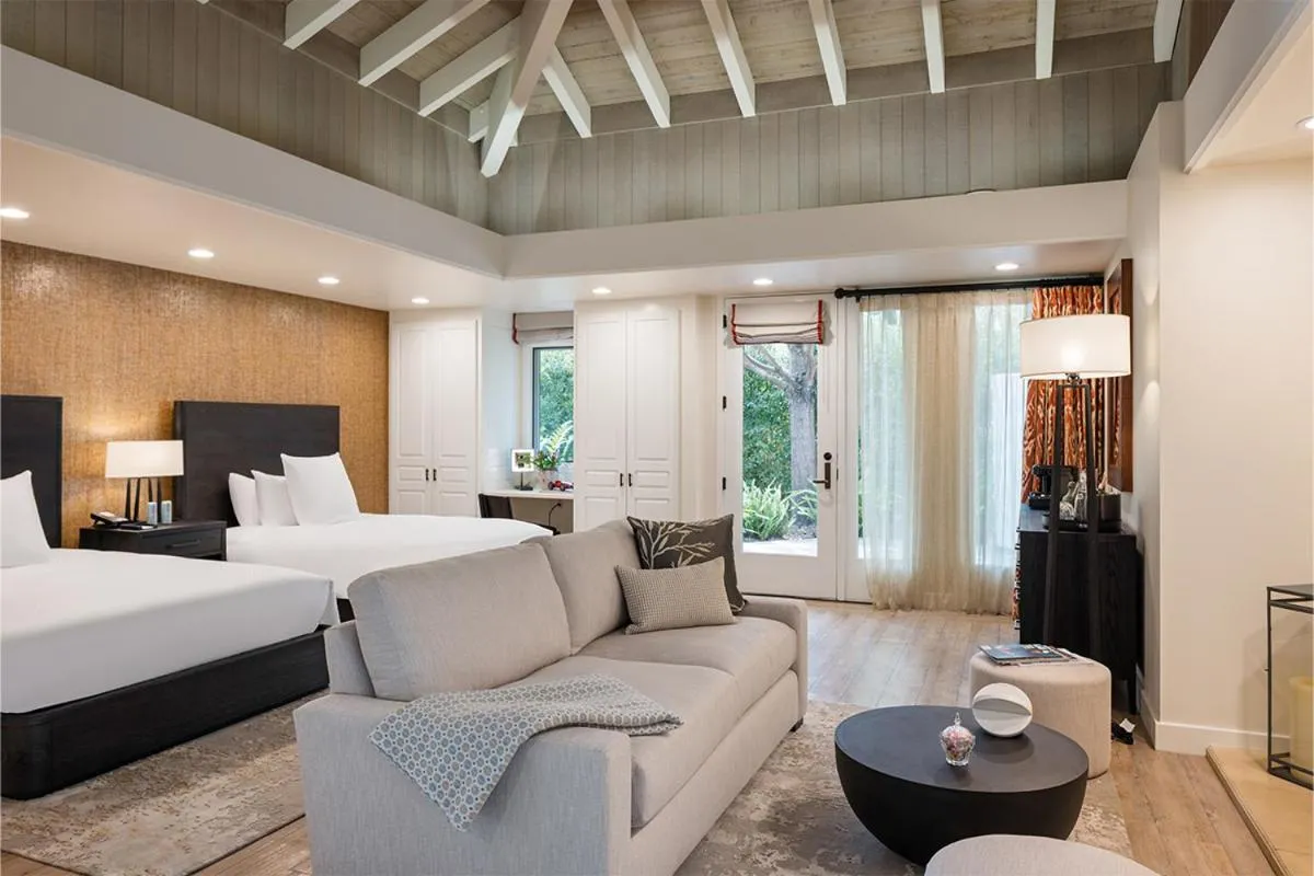 Bed in The Quail Lodge