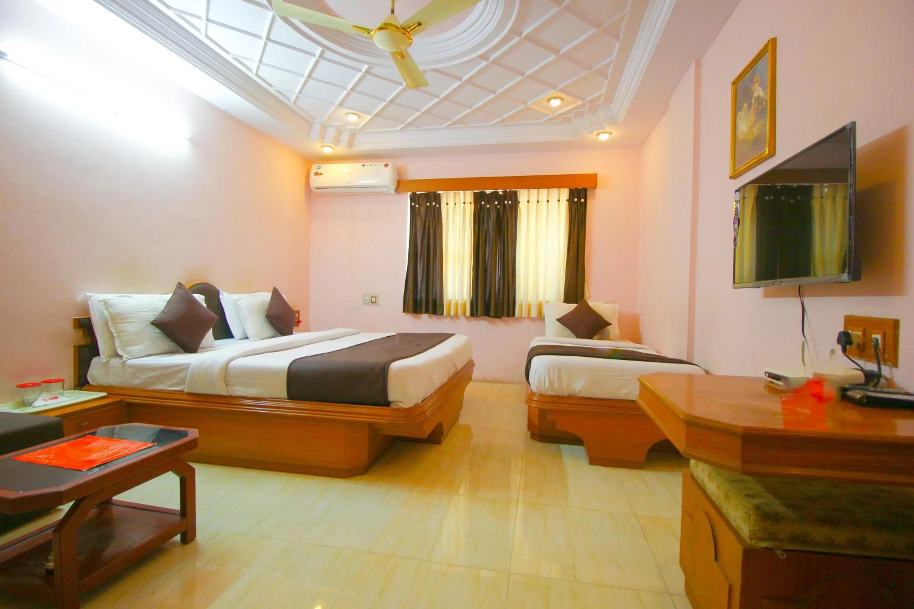 Bed in Hotel Upasana