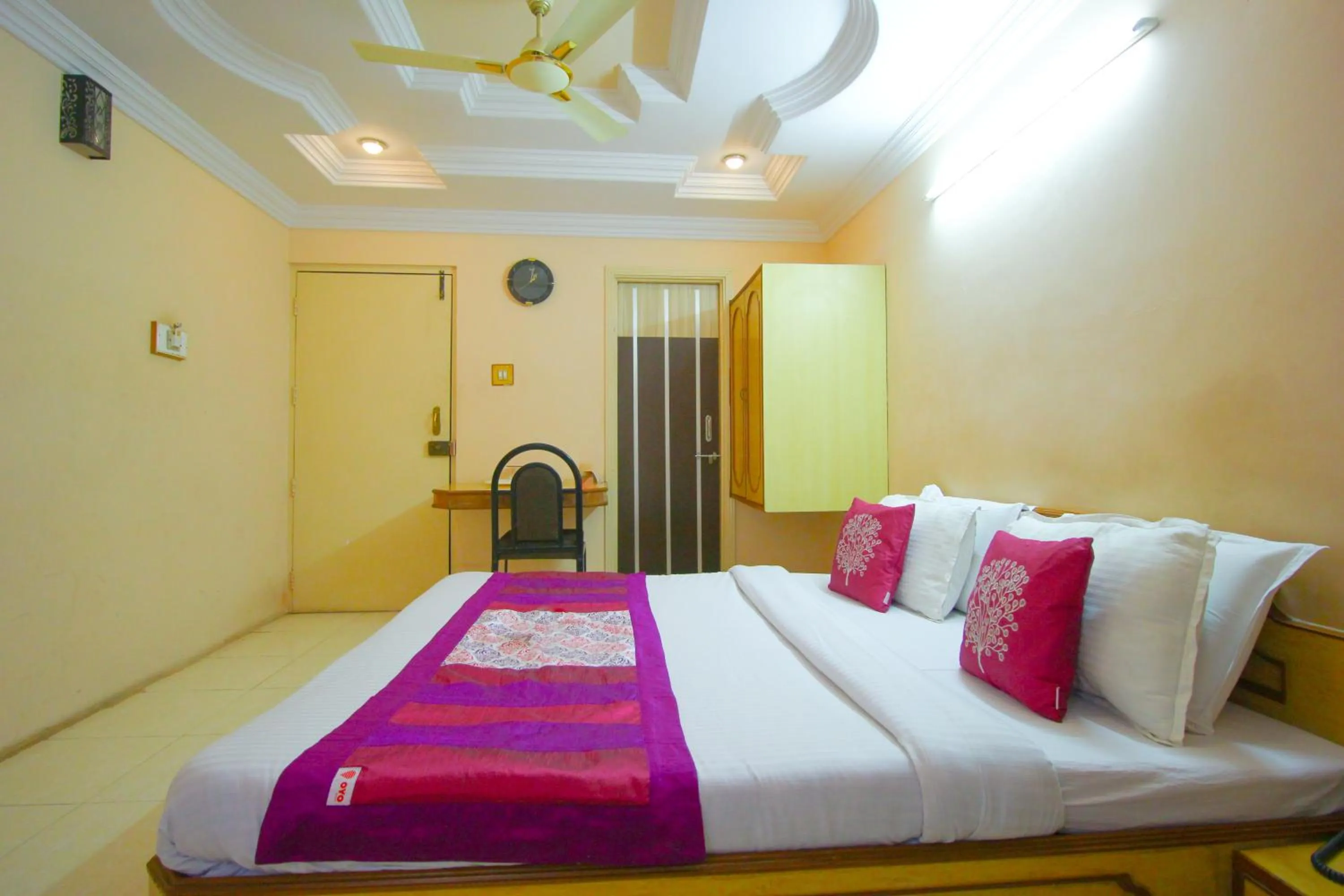 Bed in Hotel Upasana