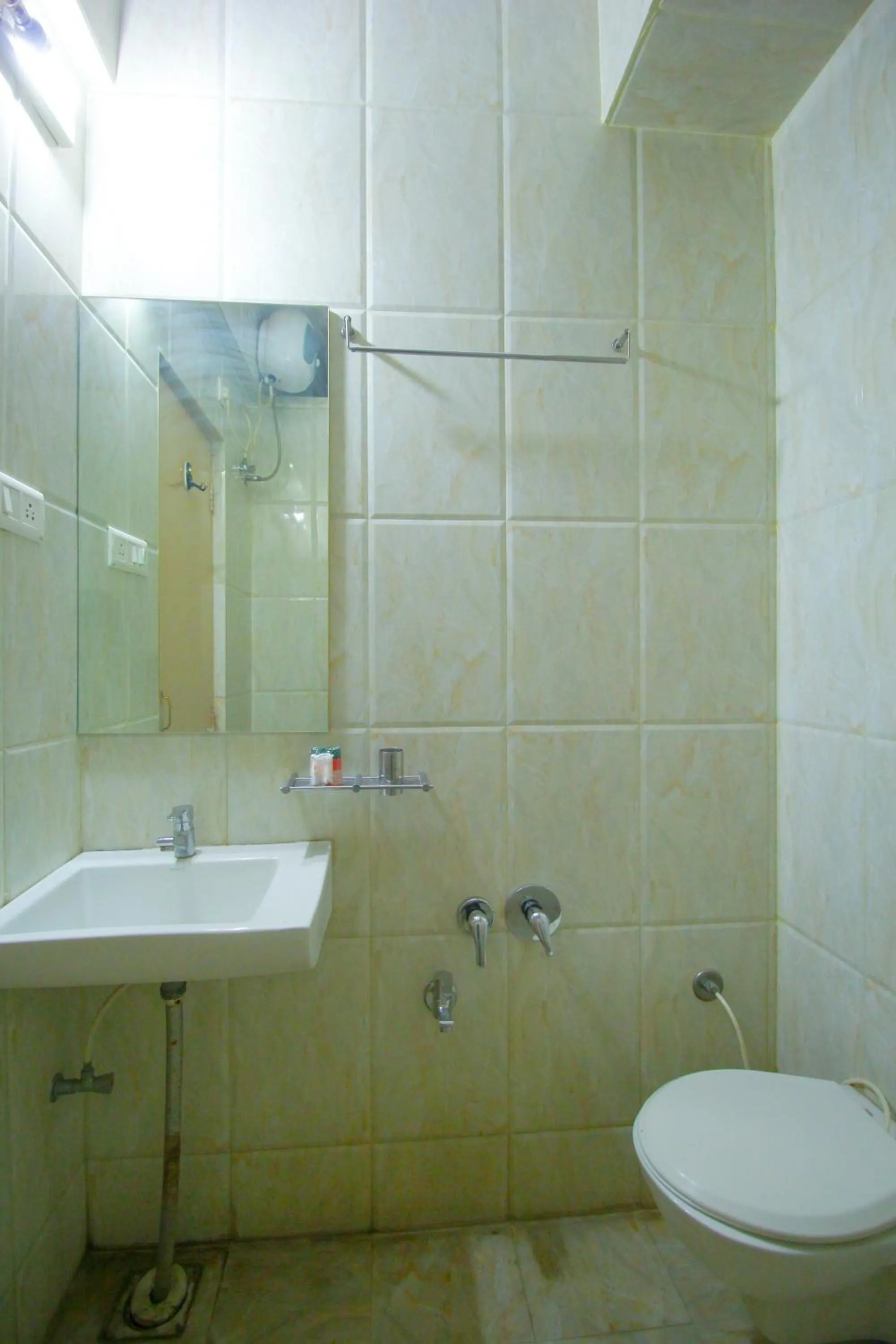 Bathroom in Hotel Upasana