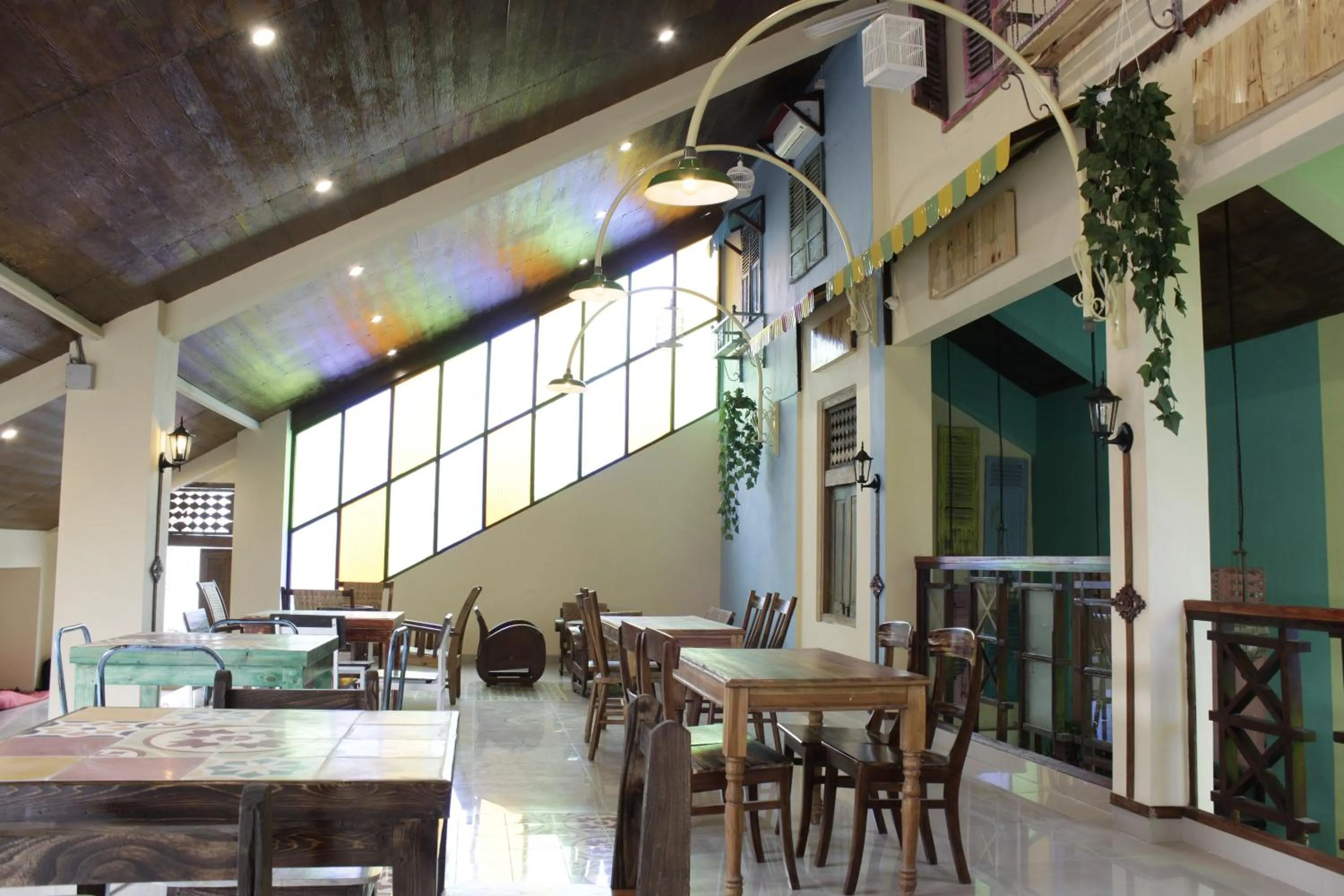 Restaurant/places to eat in Omah Njonja Bed & Brasserie