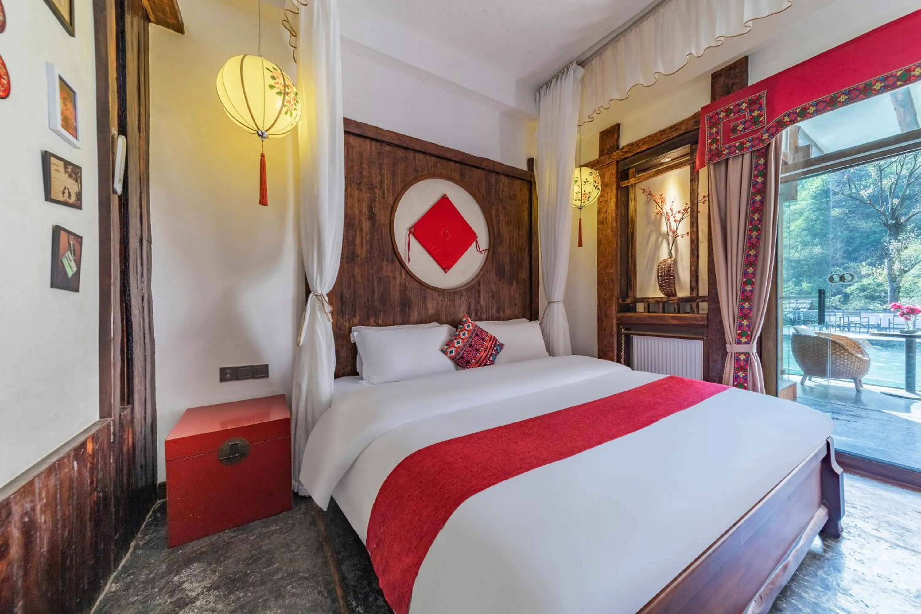 Bed in Homeward Mountain Resort