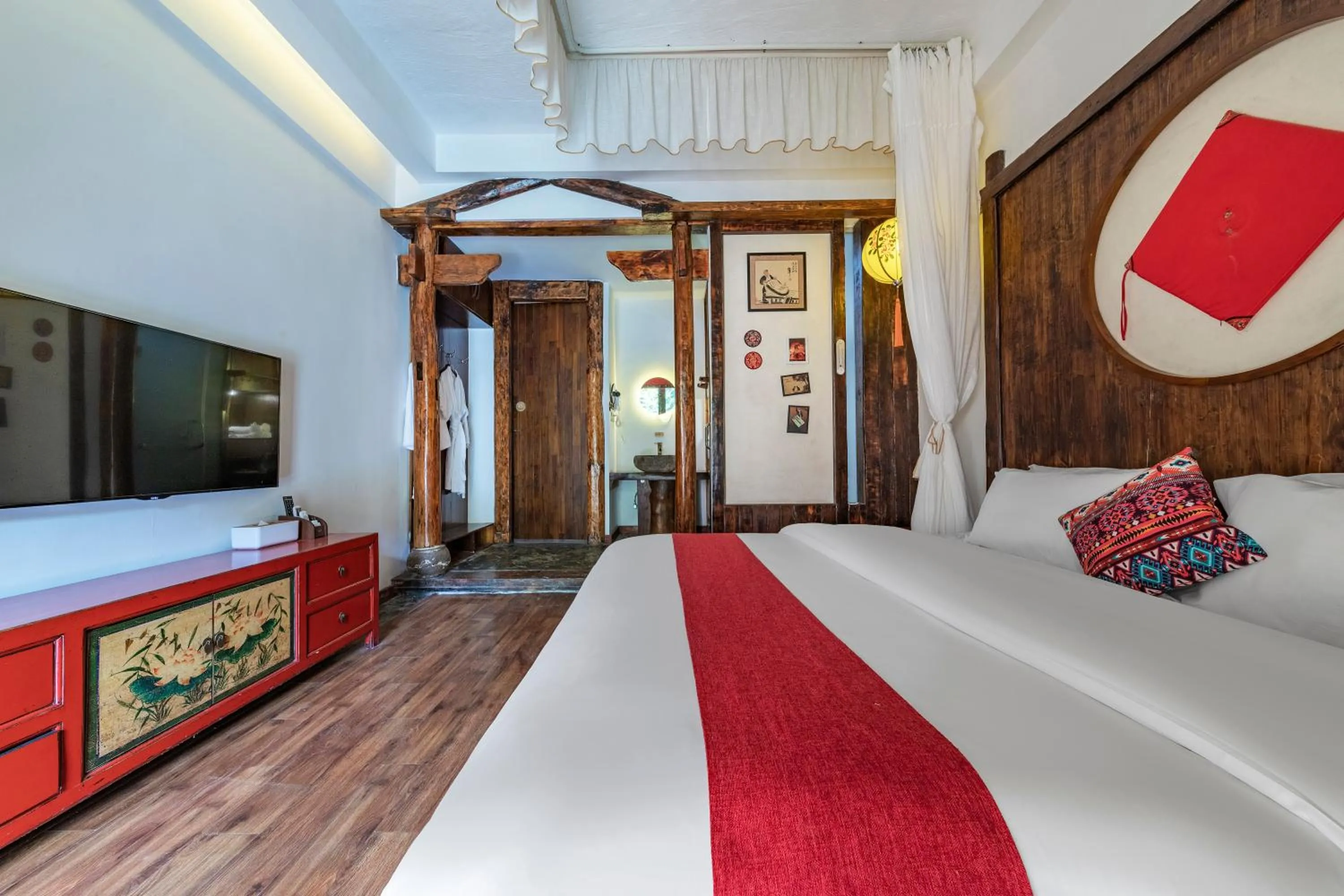 Bed in Homeward Mountain Resort