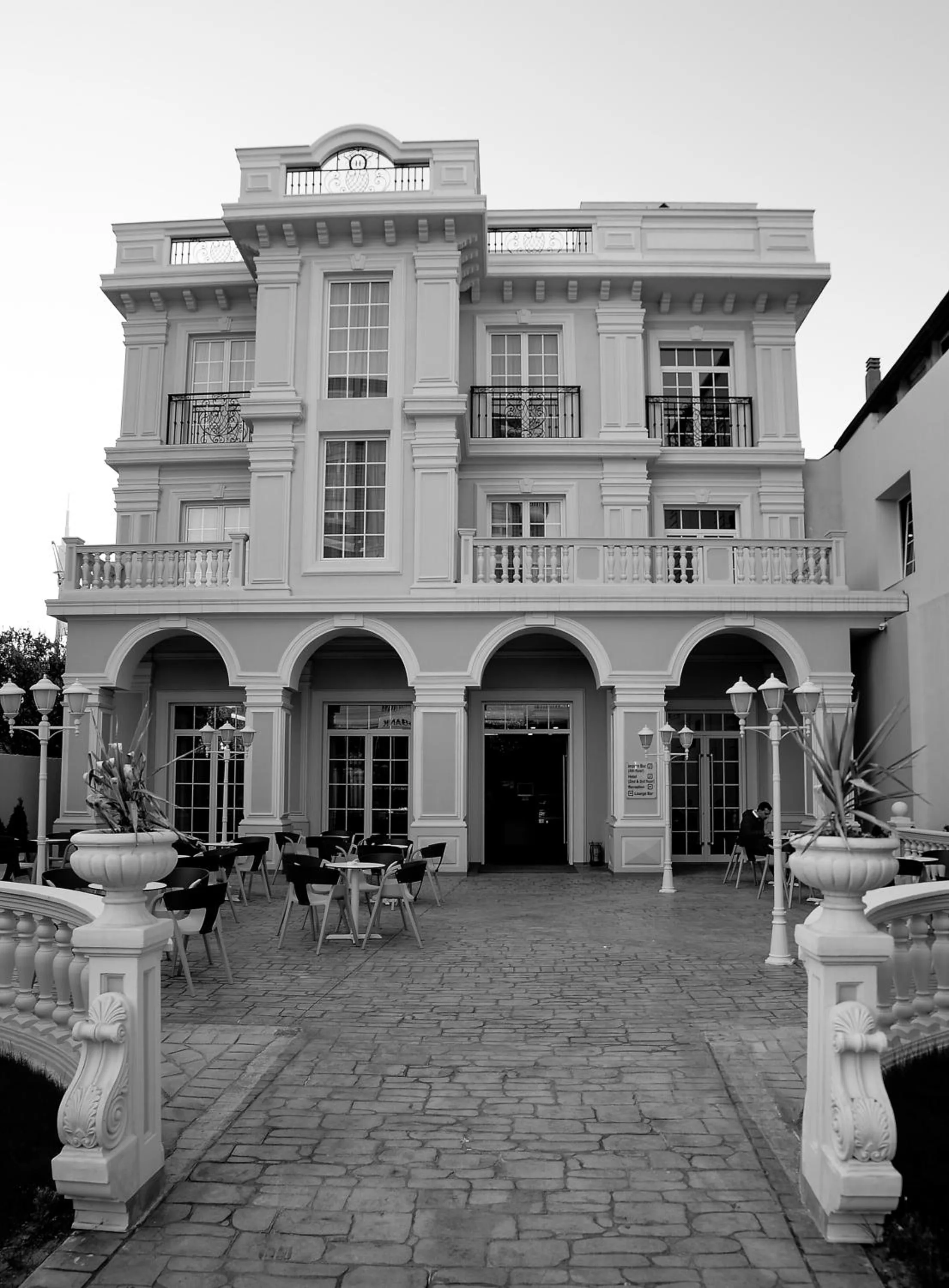 Property building in Hotel Vila Imperial