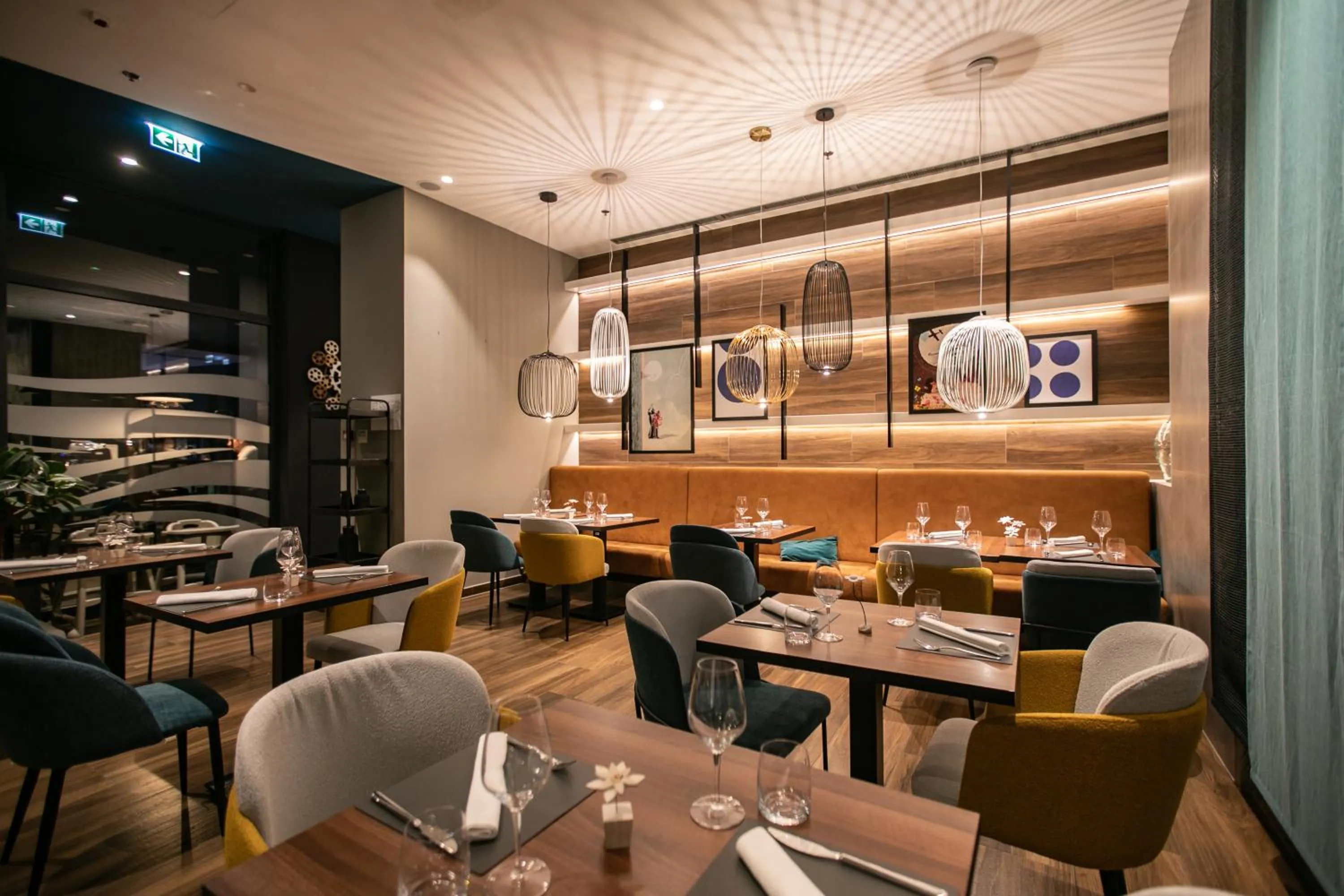 Restaurant/places to eat in Marvie Hotel & Health