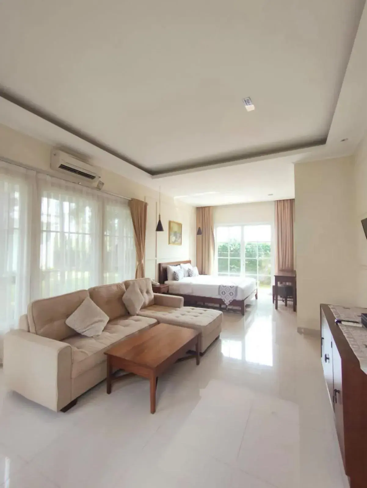 Junior Suite with Balcony in Sevilla Resort Magelang Junior Suite with Balcony in Sevilla Resort Magelang