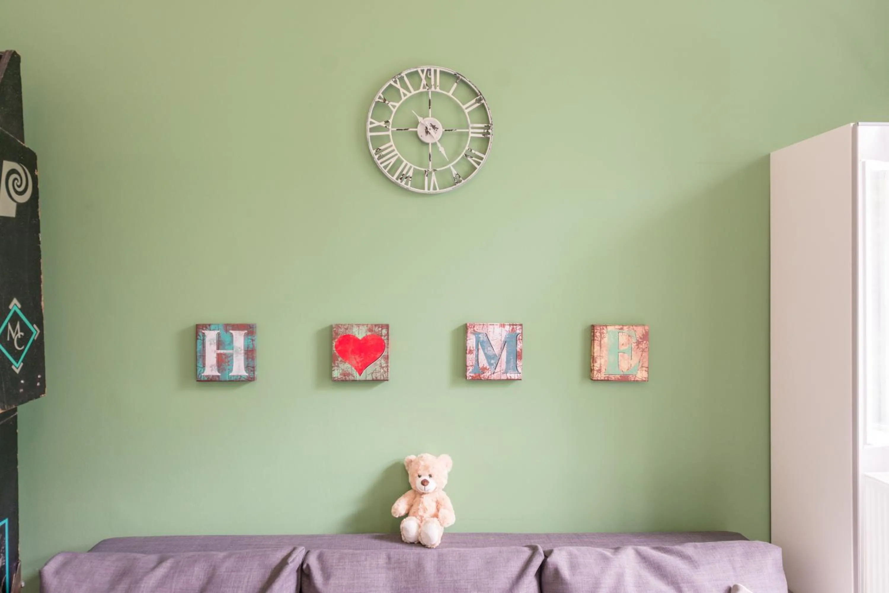 Living room in happy home FOX