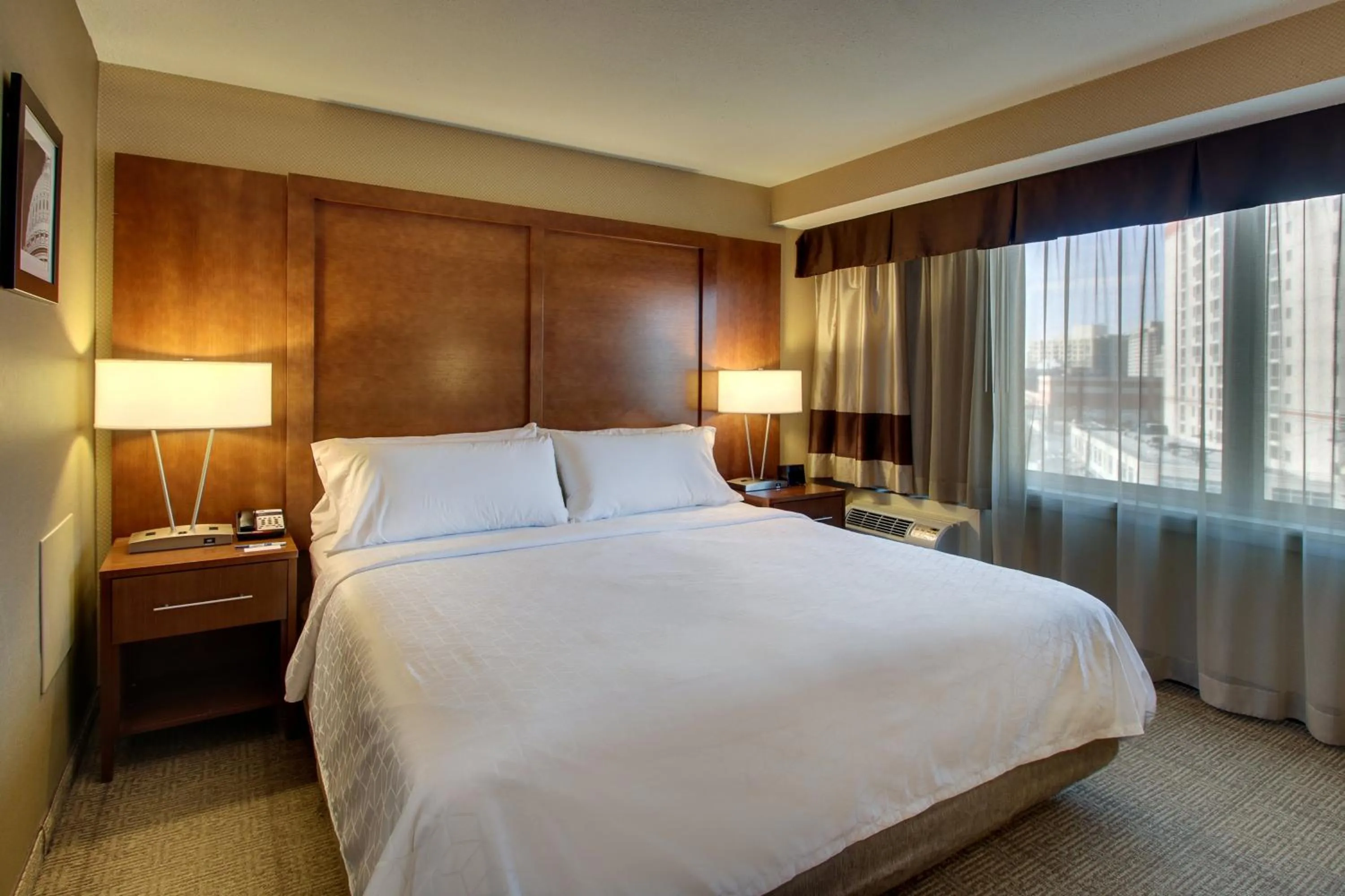 Photo of the whole room, Bed in Holiday Inn Express Washington DC Silver Spring by IHG