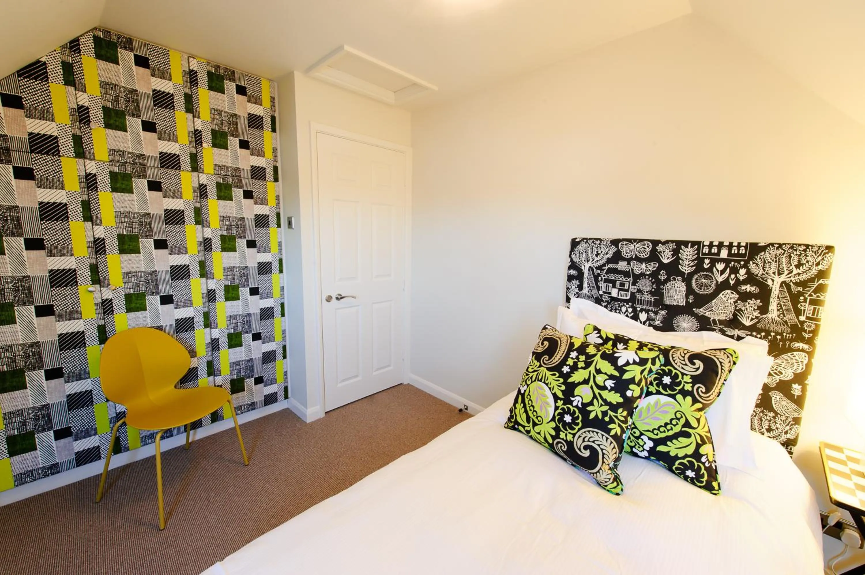 Bedroom, Bed in The Old Vine