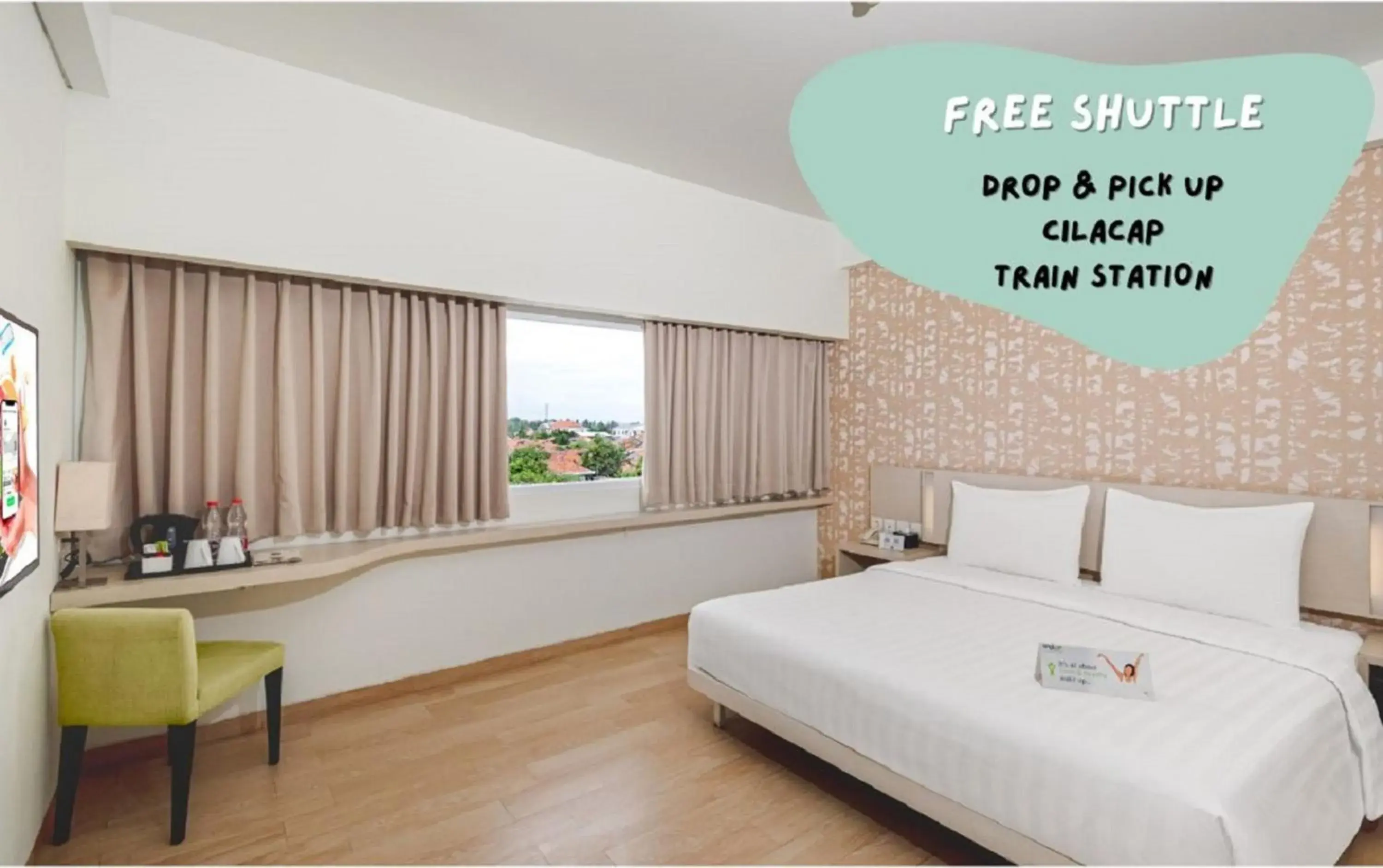 Deluxe Double Room in Whiz Prime Hotel Sudirman Cilacap Deluxe Double Room in Whiz Prime Hotel Sudirman Cilacap