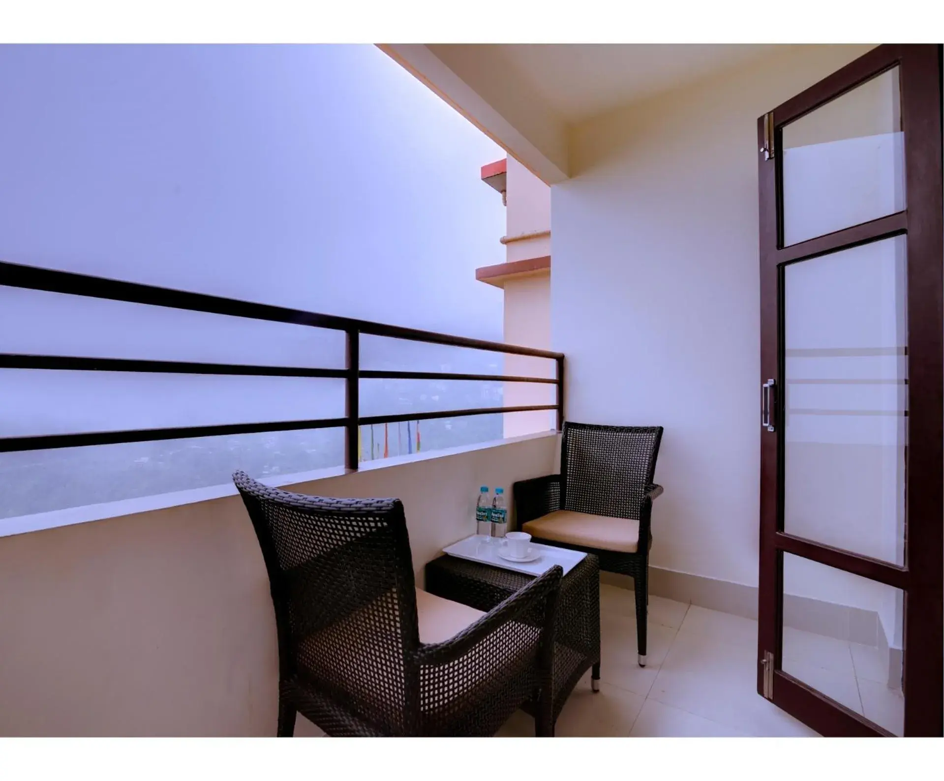 Luxury in Udaan Woodberry Hotel & Spa Luxury in Udaan Woodberry Hotel & Spa