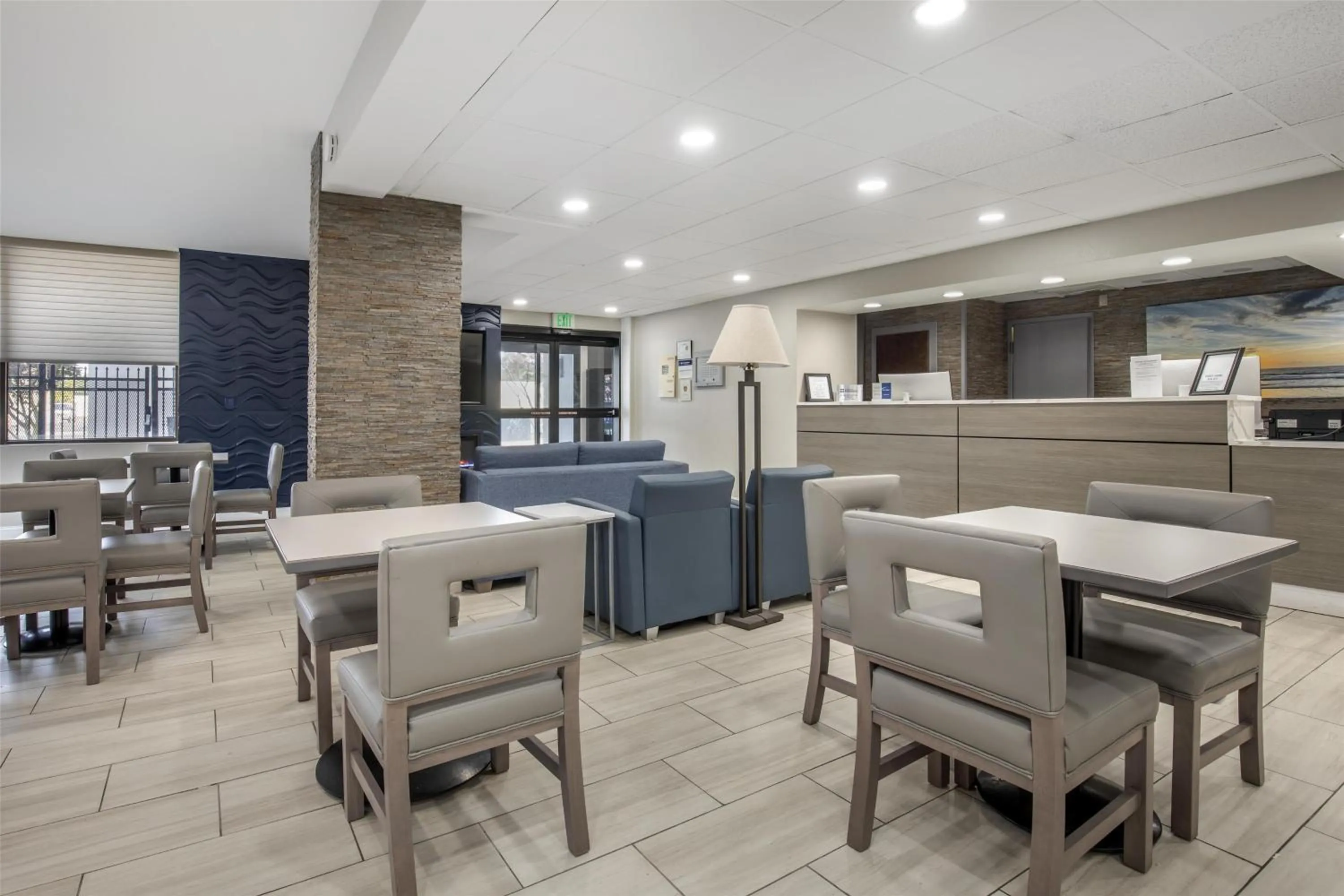 Breakfast in Best Western Salisbury Plaza