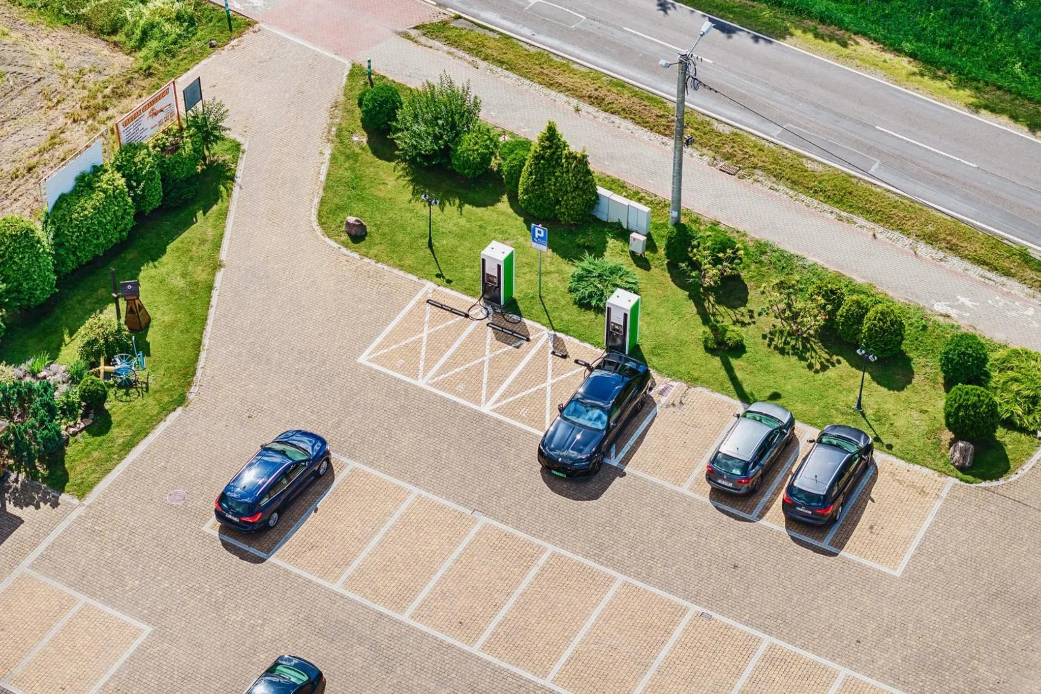 Spring in GOŚCINIEC ZACISZE - pokoje & restauracja blisko A2 Dąbie - Uniejów