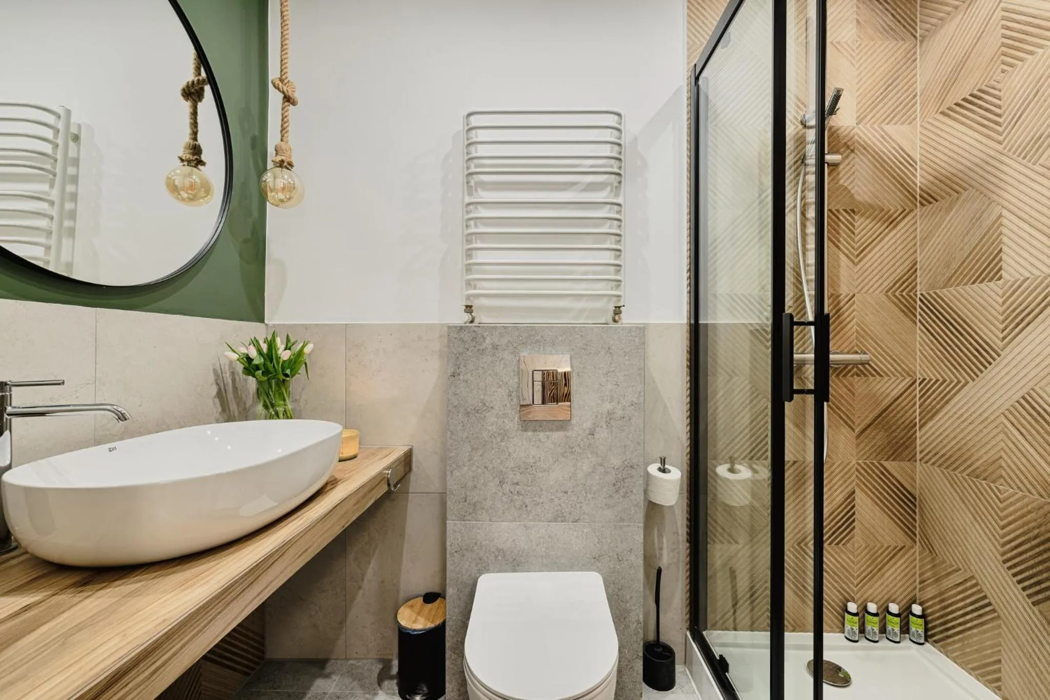 GOŚCINIEC ZACISZE - pokoje & restauracja blisko A2 Dąbie - Uniejów