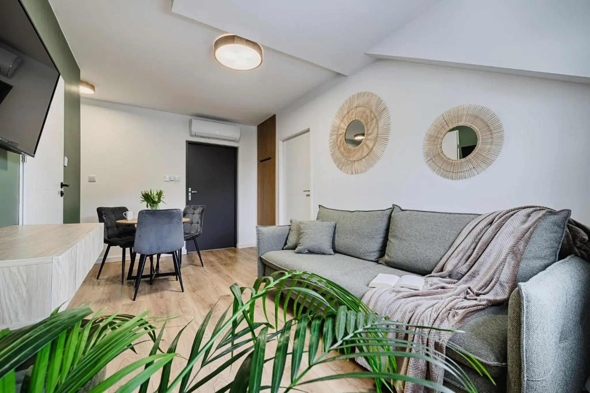 One-Bedroom Family Apartment in GOŚCINIEC ZACISZE - pokoje & restauracja blisko A2 Dąbie - Uniejów One-Bedroom Family Apartment in GOŚCINIEC ZACISZE - pokoje & restauracja blisko A2 Dąbie - Uniejów