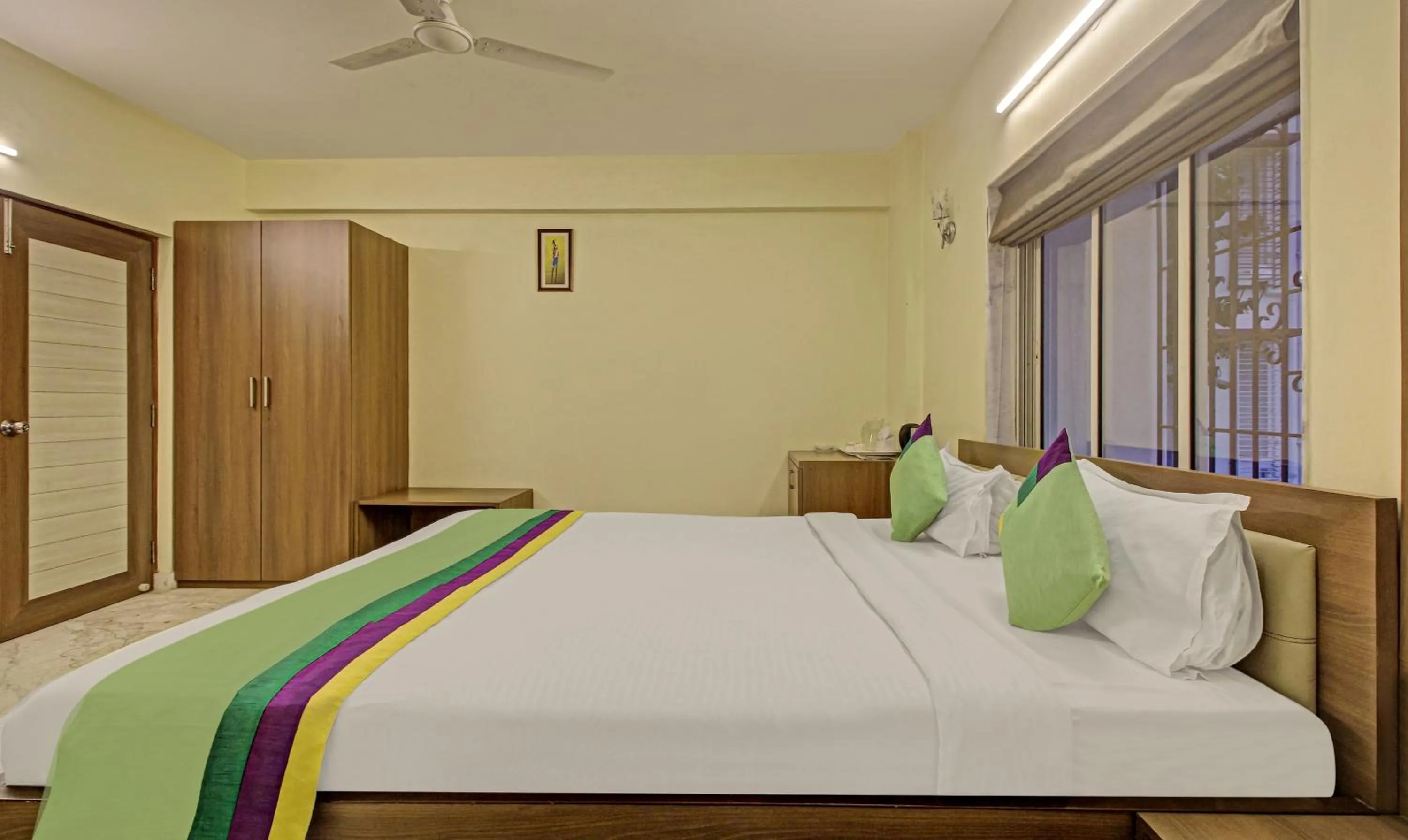 Bedroom, Bed in Treebo Sreemaa Newtown Near Biswa Bangla Gate