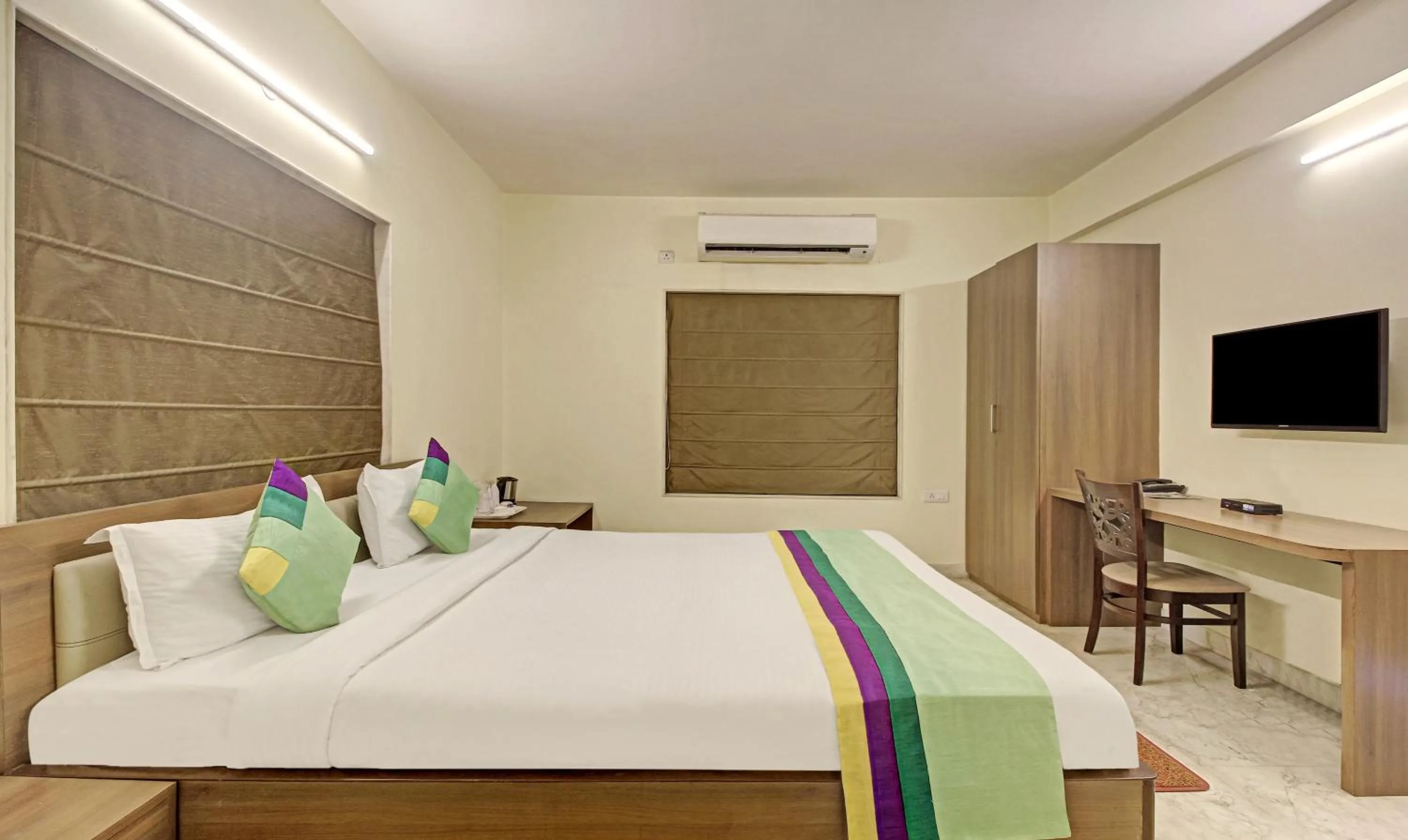 Bedroom, Bed in Treebo Sreemaa Newtown Near Biswa Bangla Gate