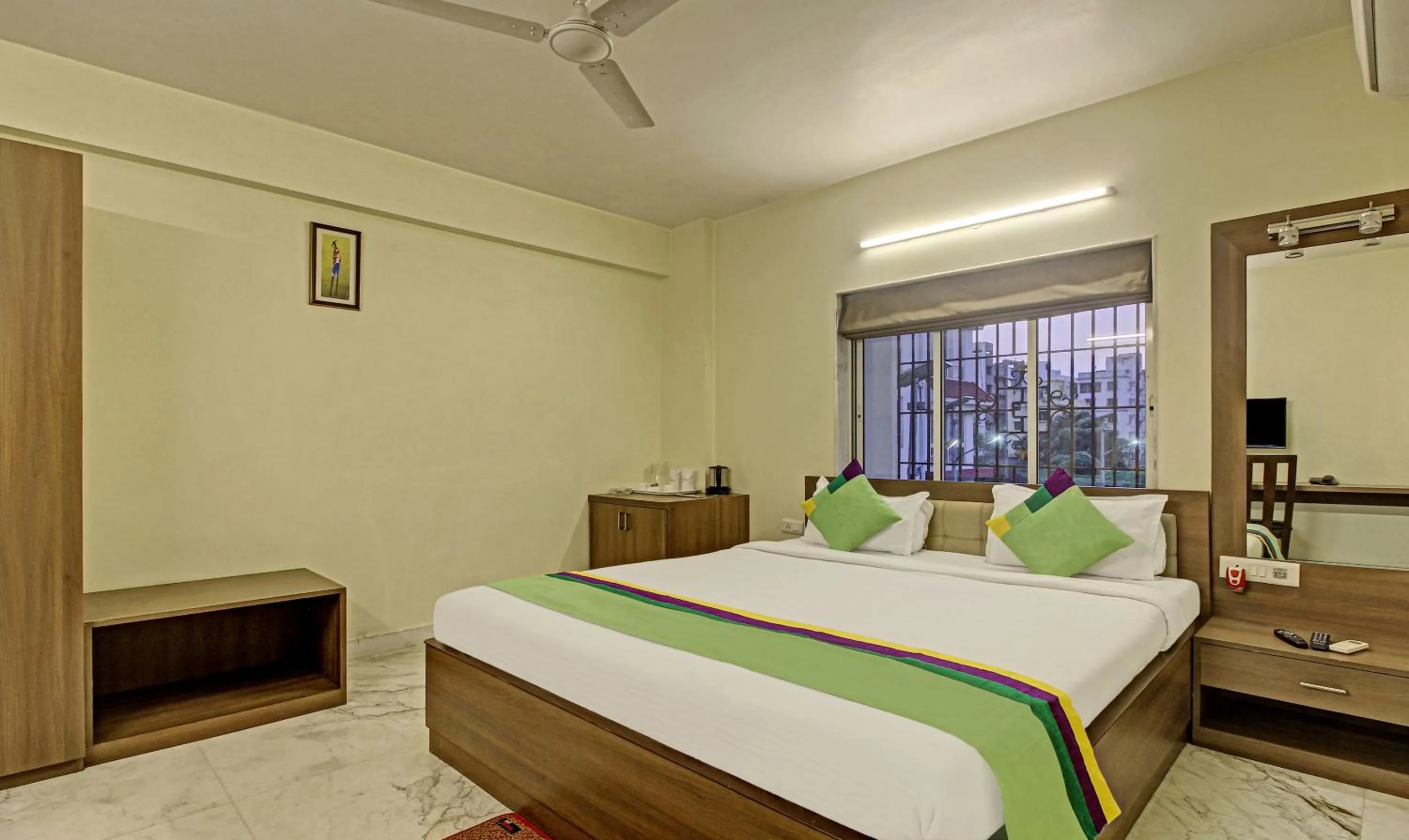 Bedroom, Bed in Treebo Sreemaa Newtown Near Biswa Bangla Gate