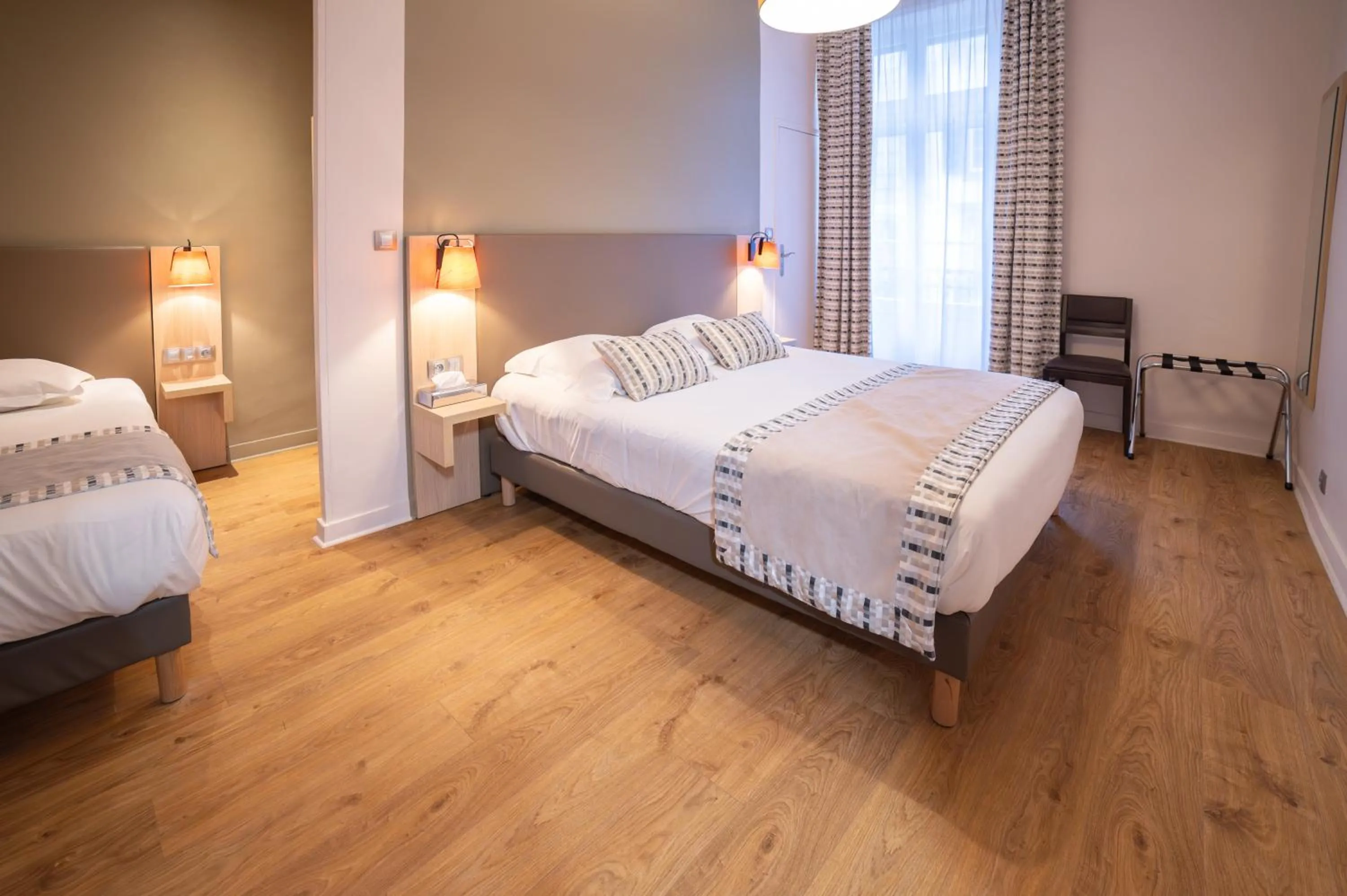 Bed in Grand Hôtel de l'Europe - Morlaix Centre